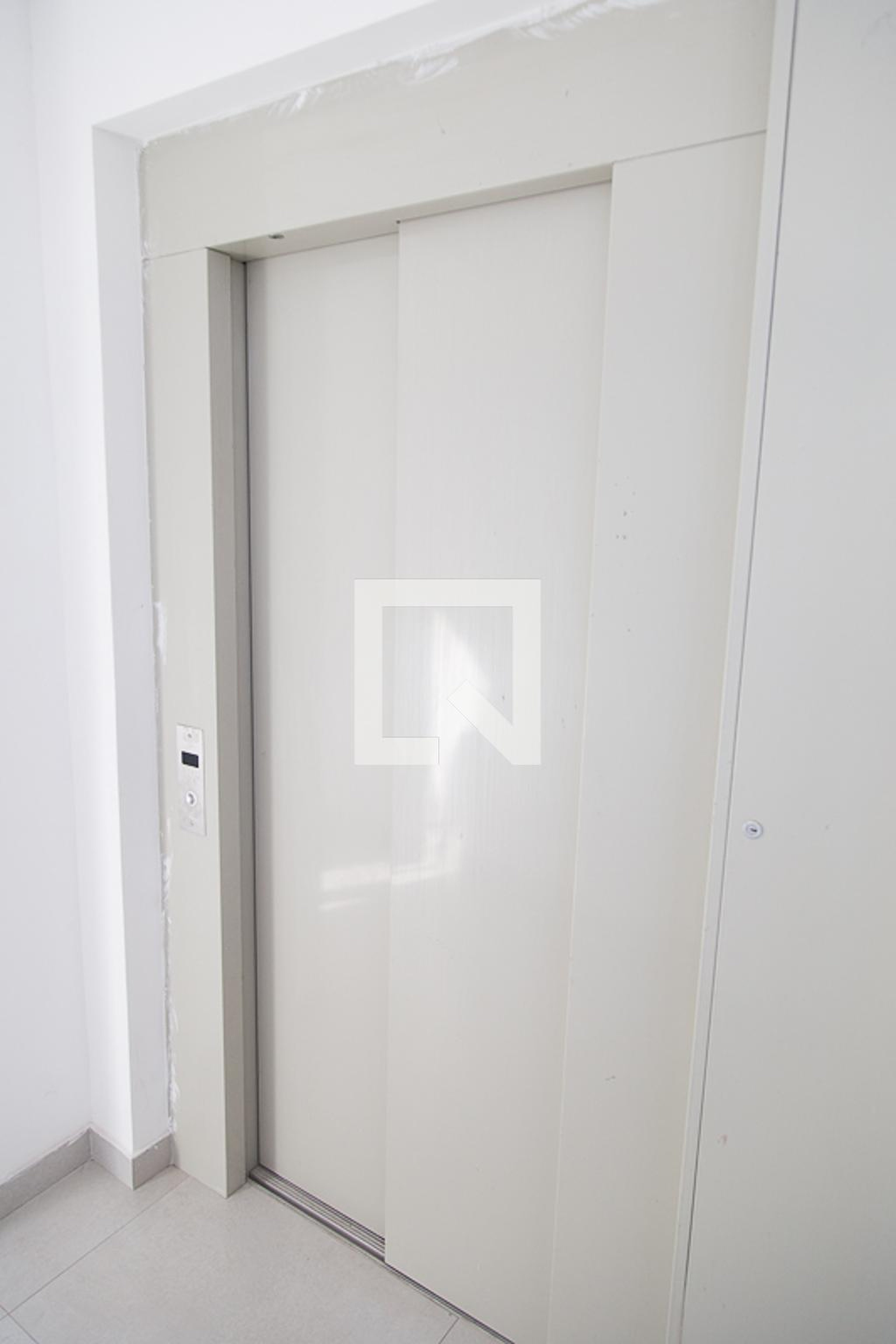 Elevador - Residencial Platina