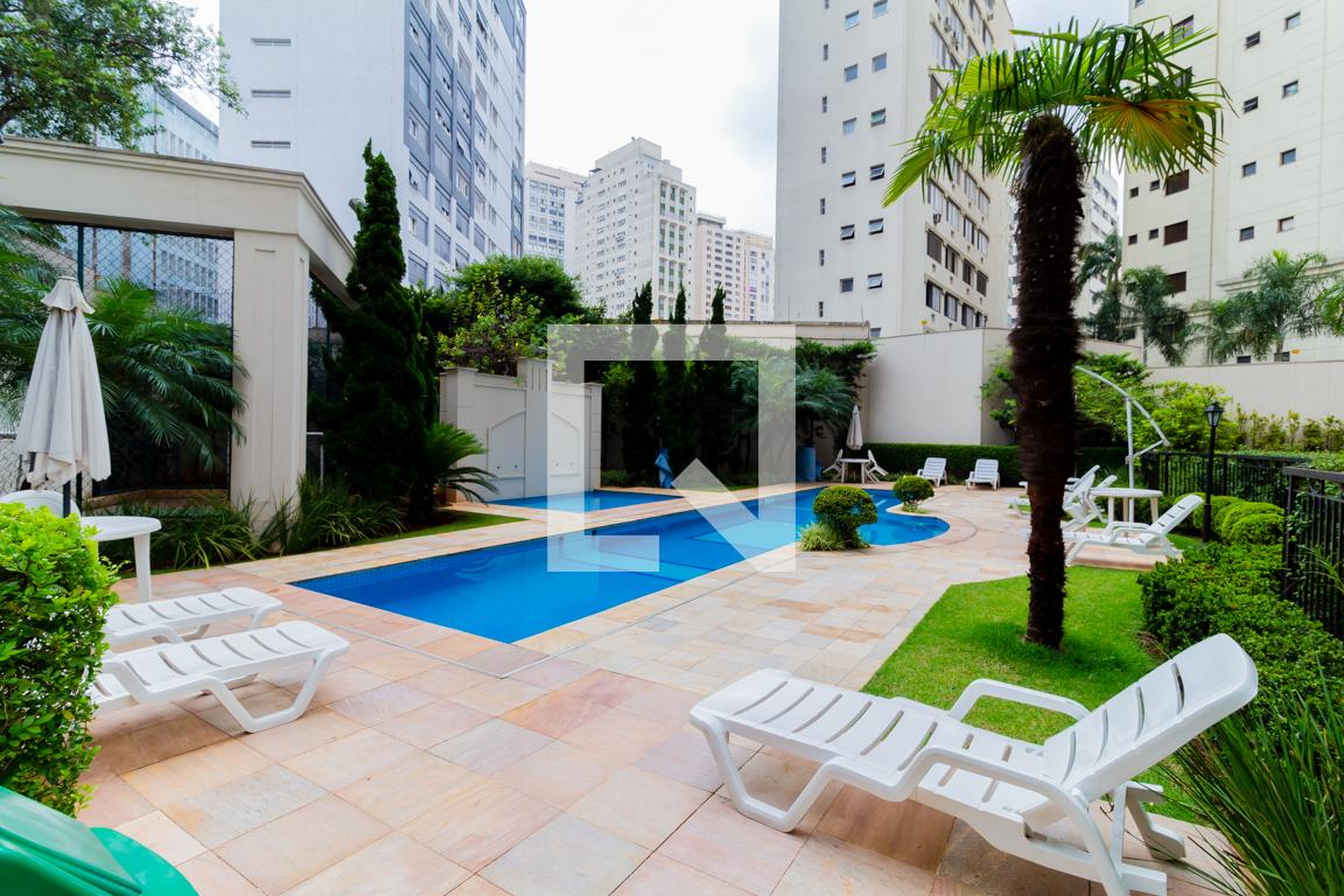 Piscina - The Hampton