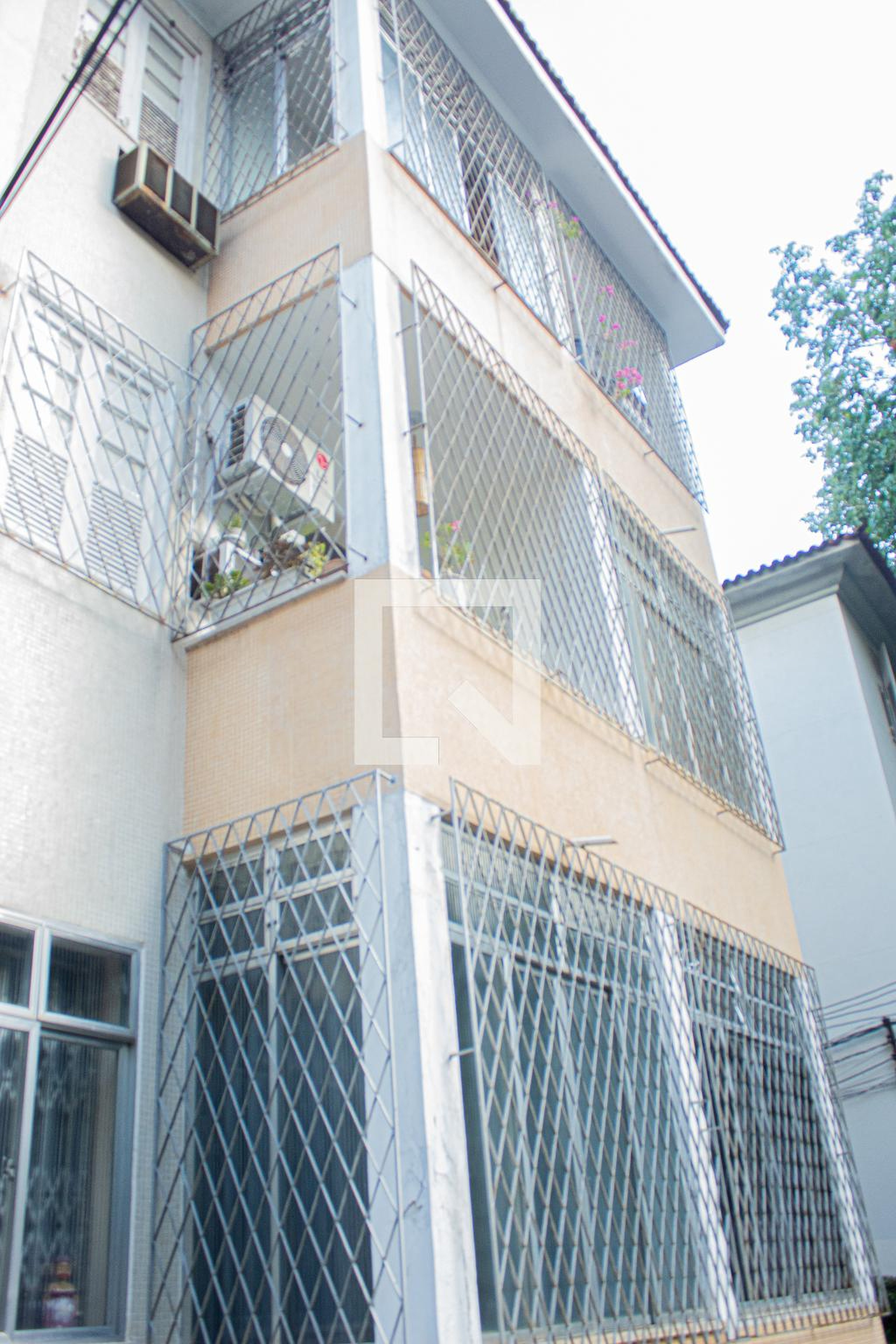 Fachada do Prédio Condomínio em Rua Marechal Jofre, 123