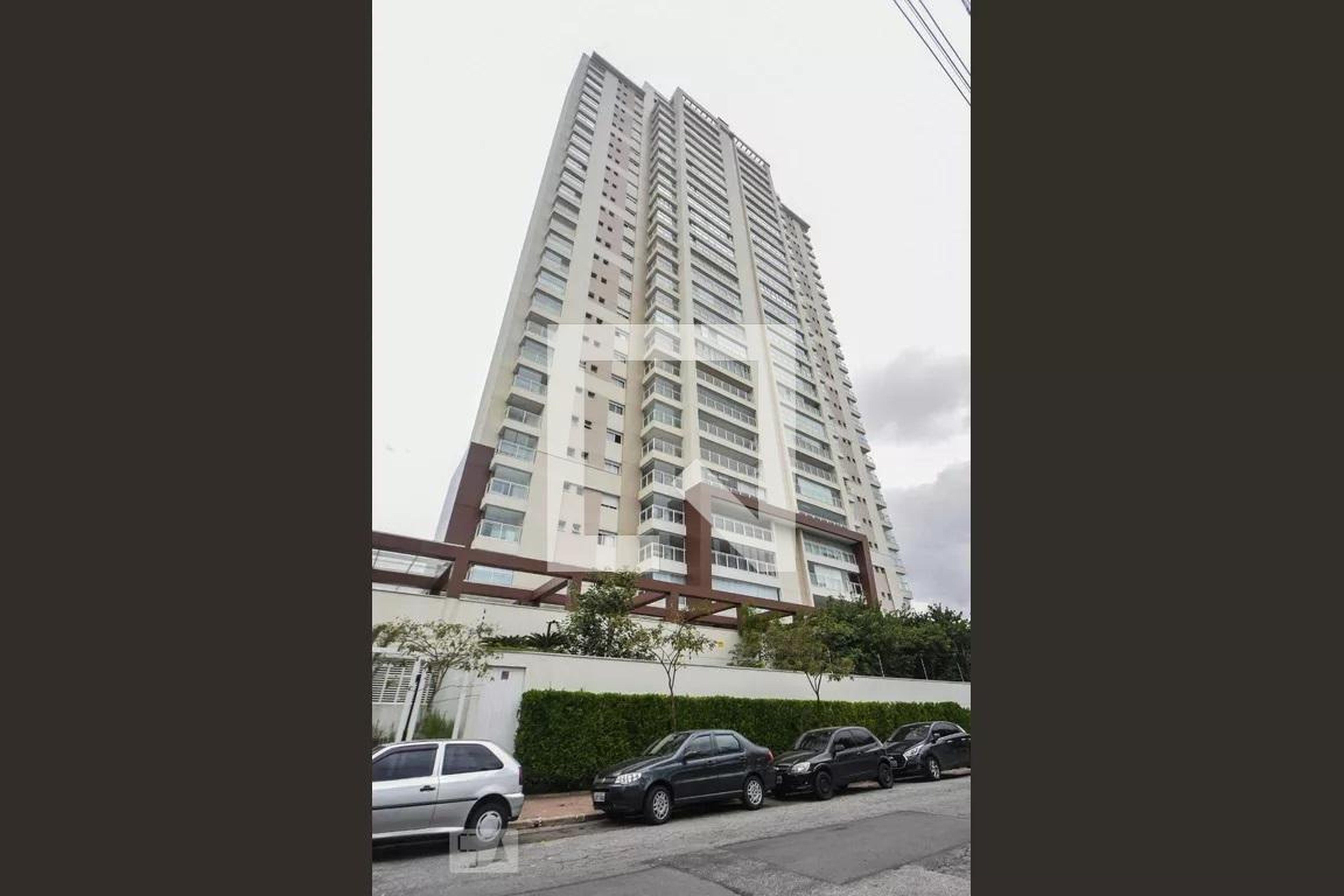 Fachada do Condomínio Condomínio Cena Golf Residencial