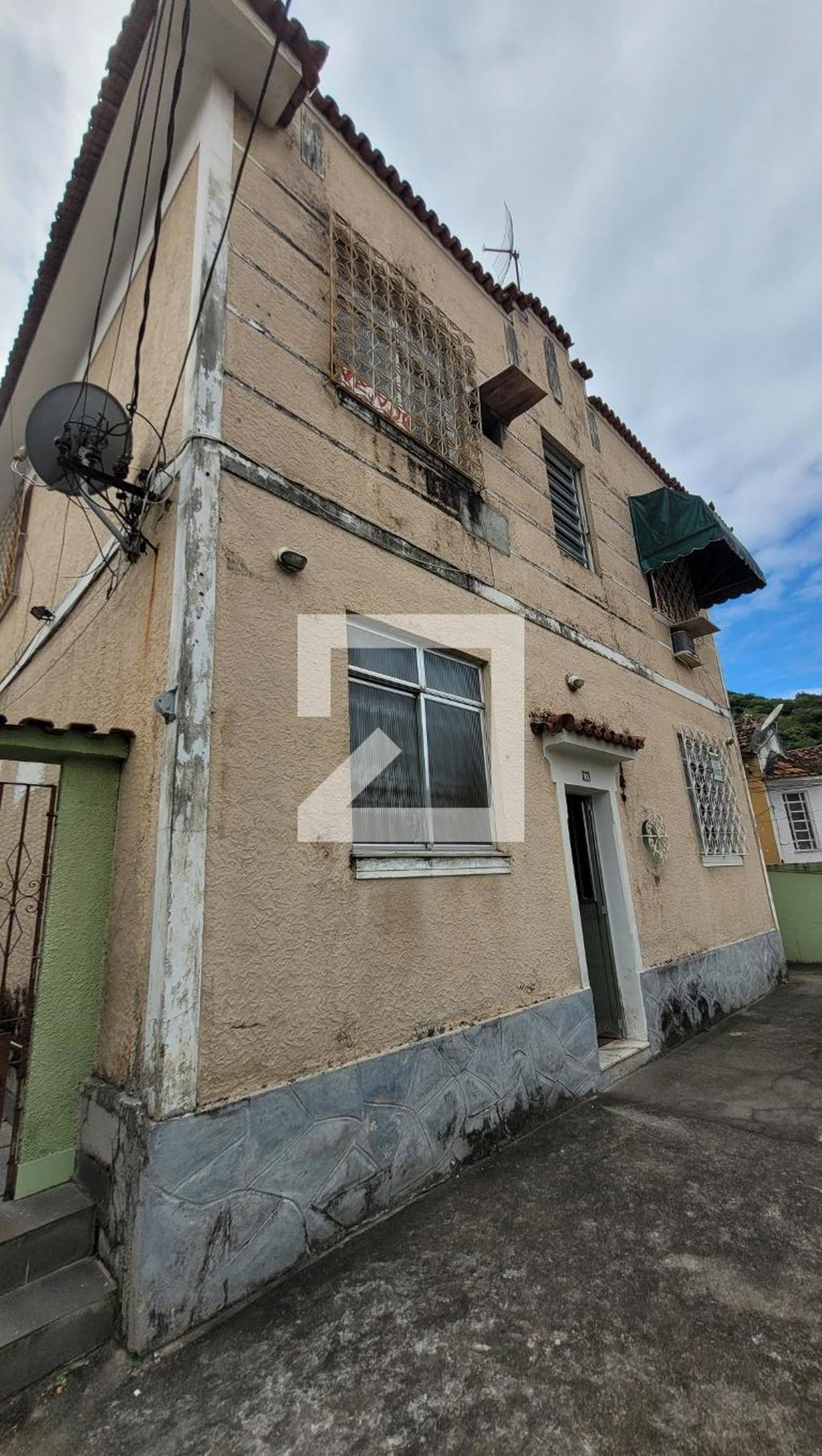 Fachada Condomínio em Rua Nilo Romero, 161