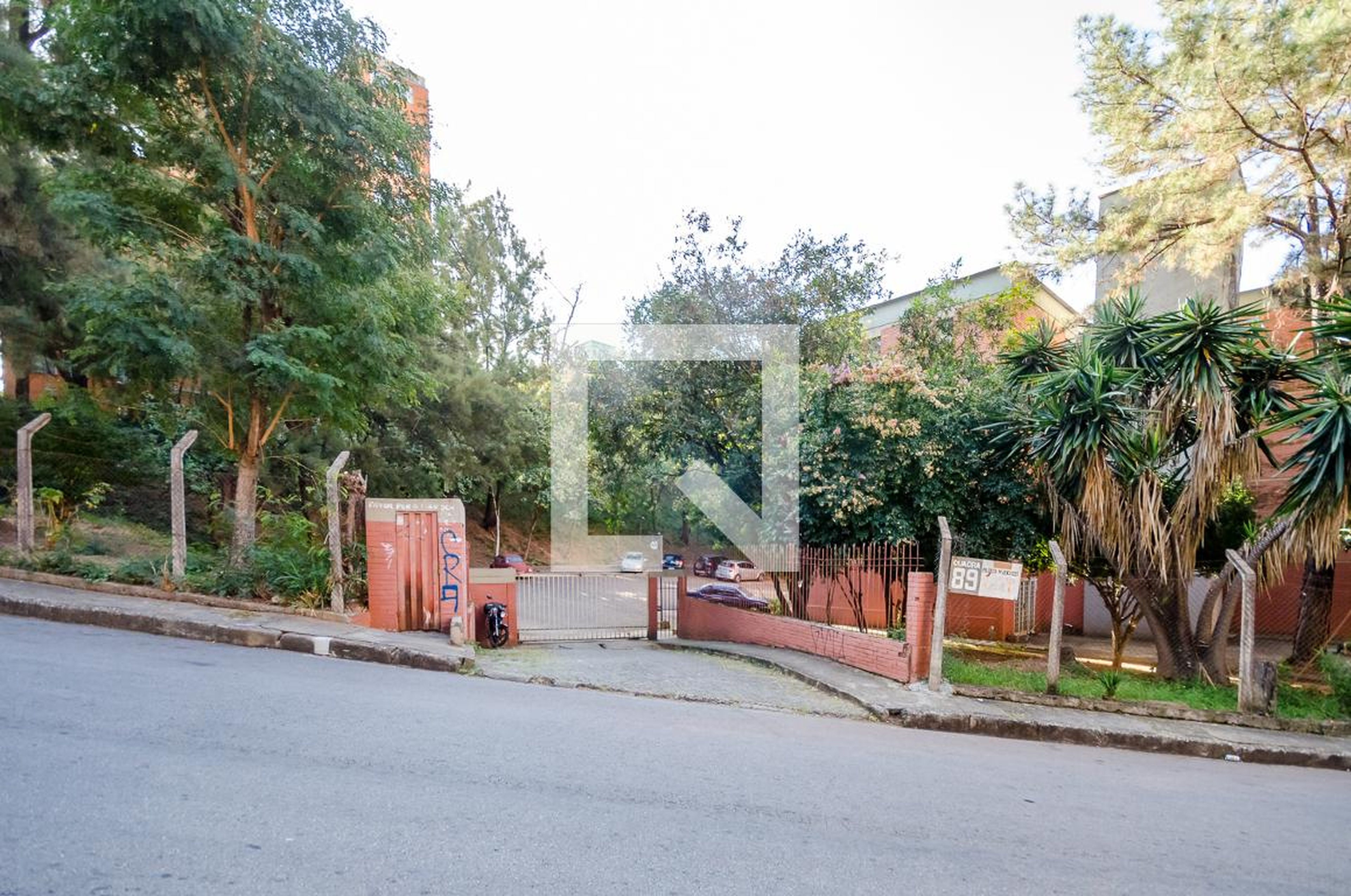 Fachada Condomínio Castanheiras