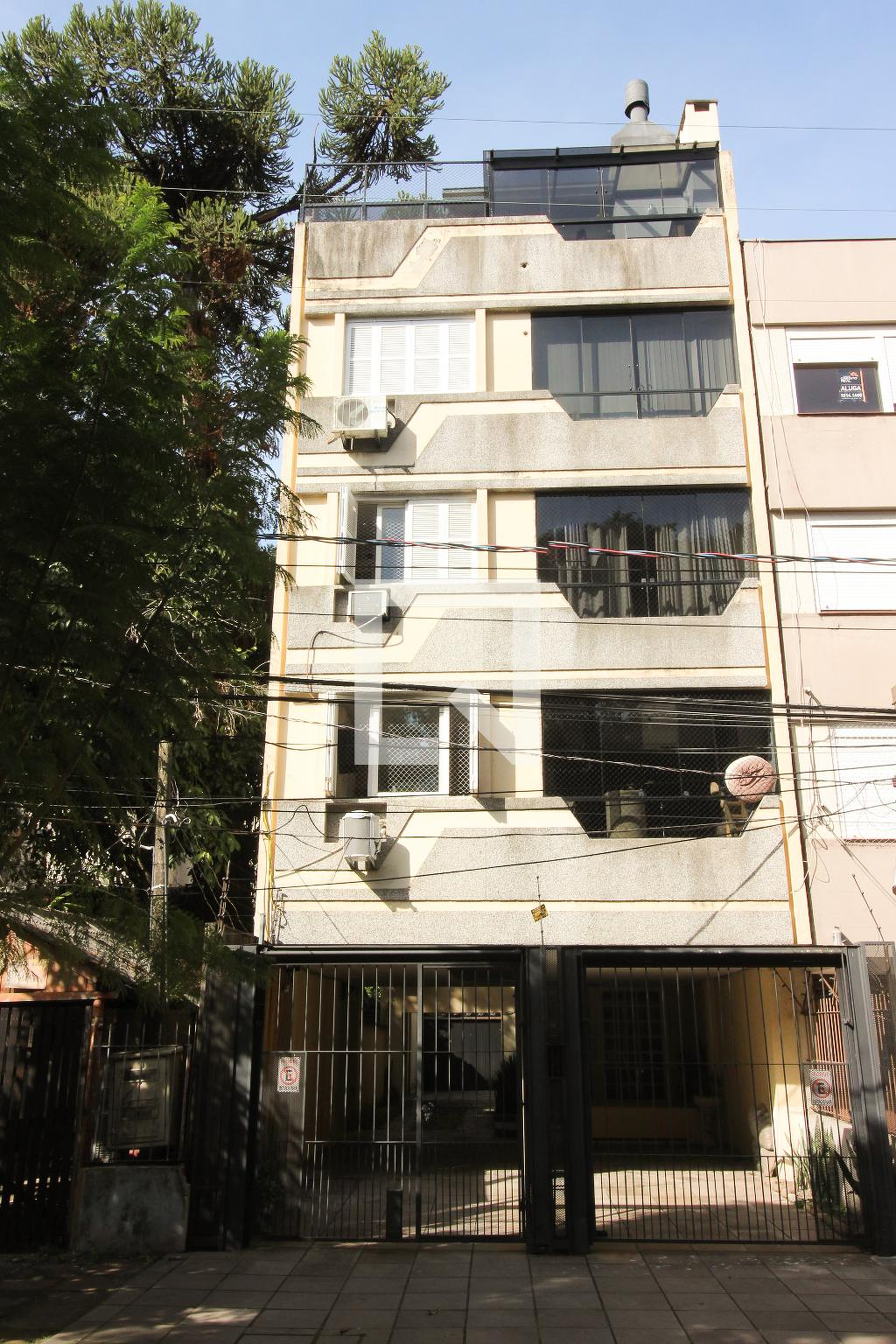 Fachada do Prédio Condomínio em Rua Luiz Manoel, 37