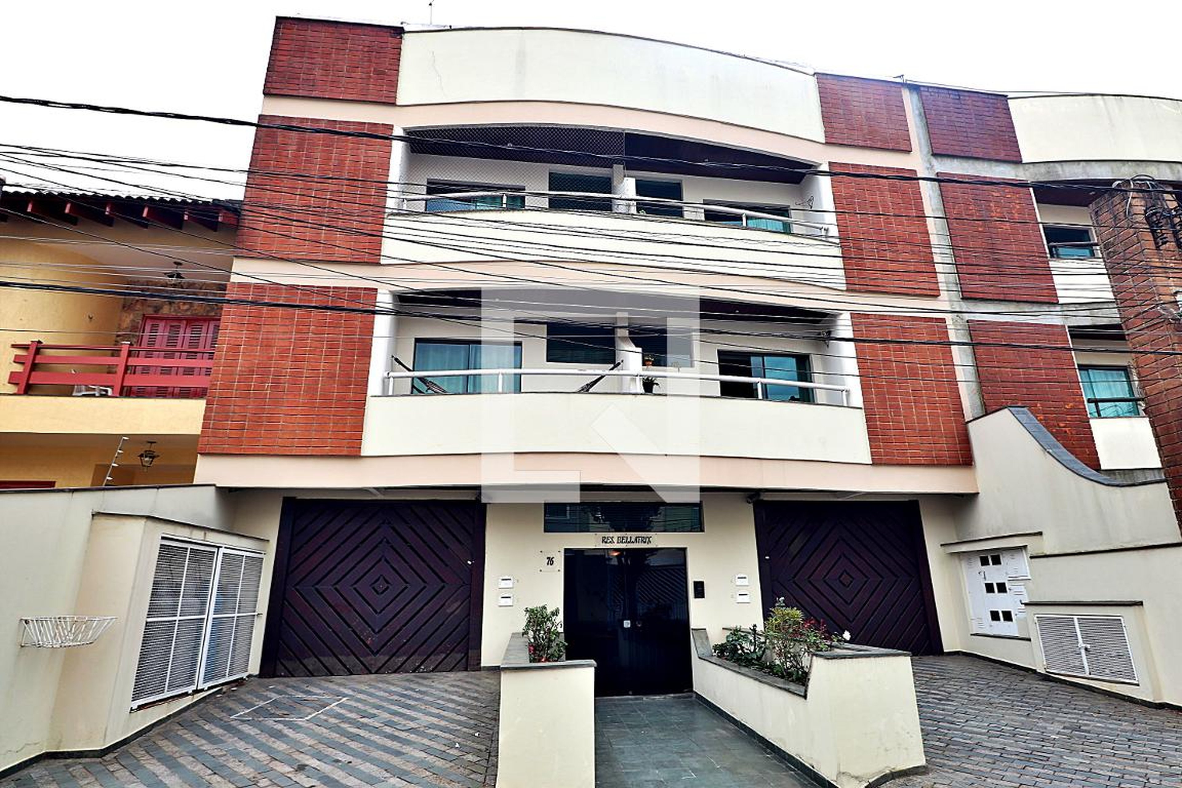 Fachada Residencial Bellatrix