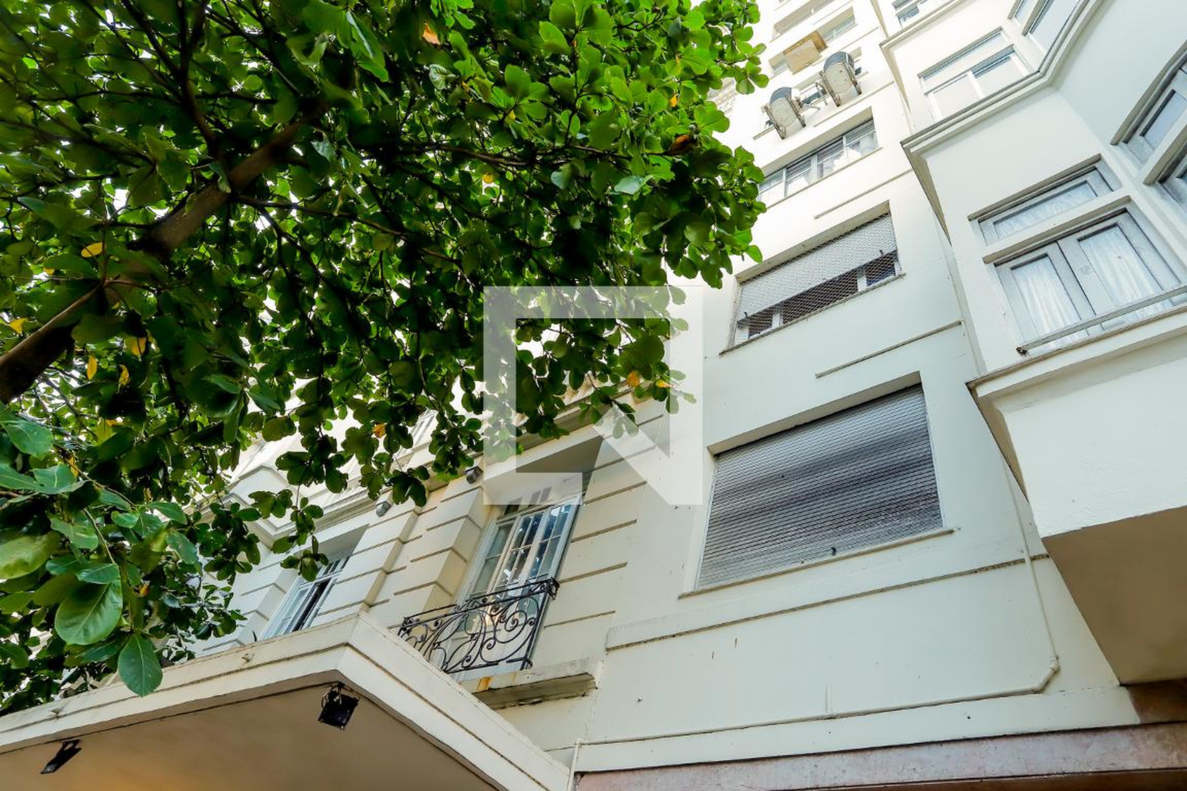 Fachada Edifício Ouro Preto