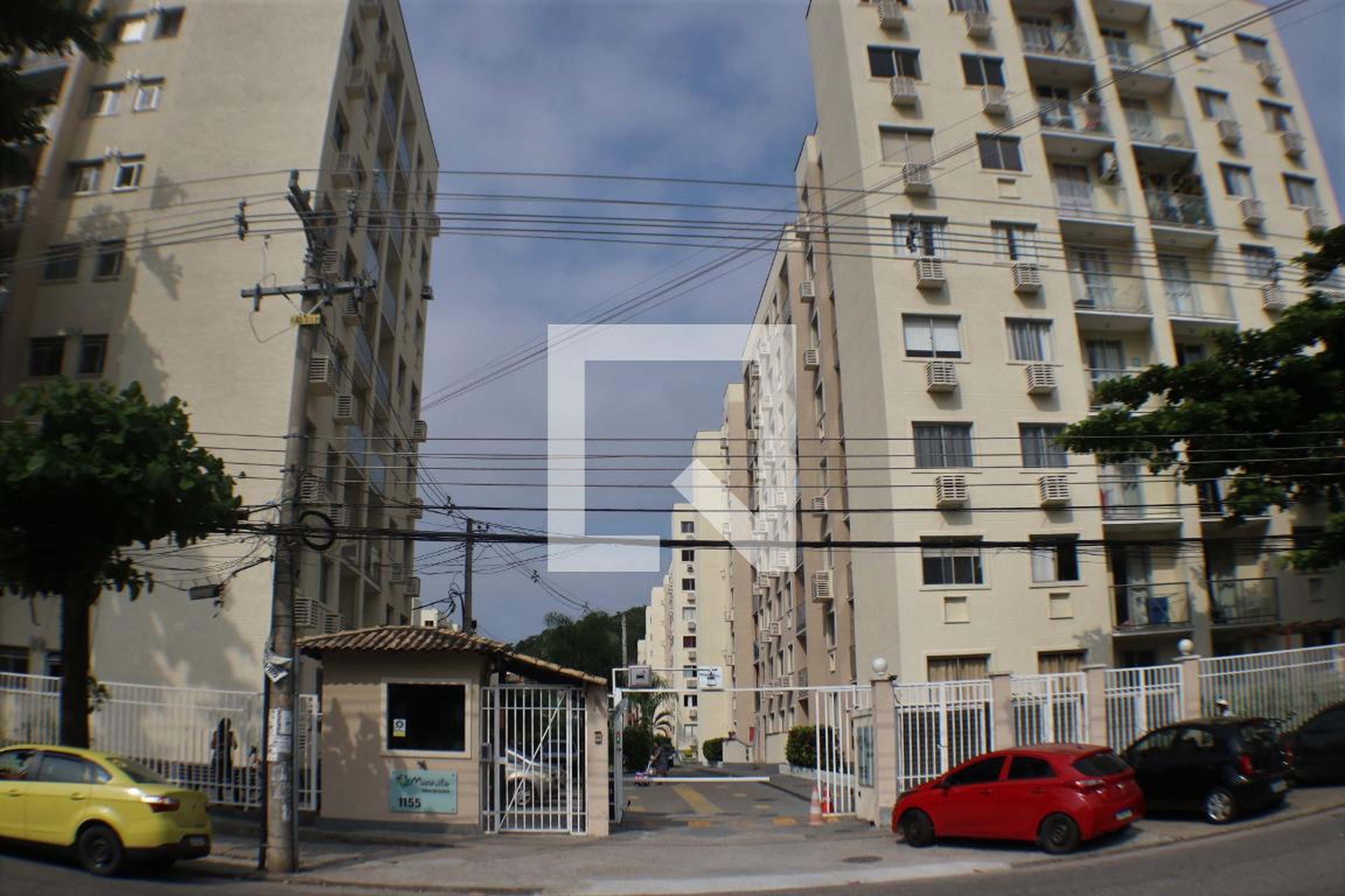 Fachada do Condomínio Condomínio Maraville