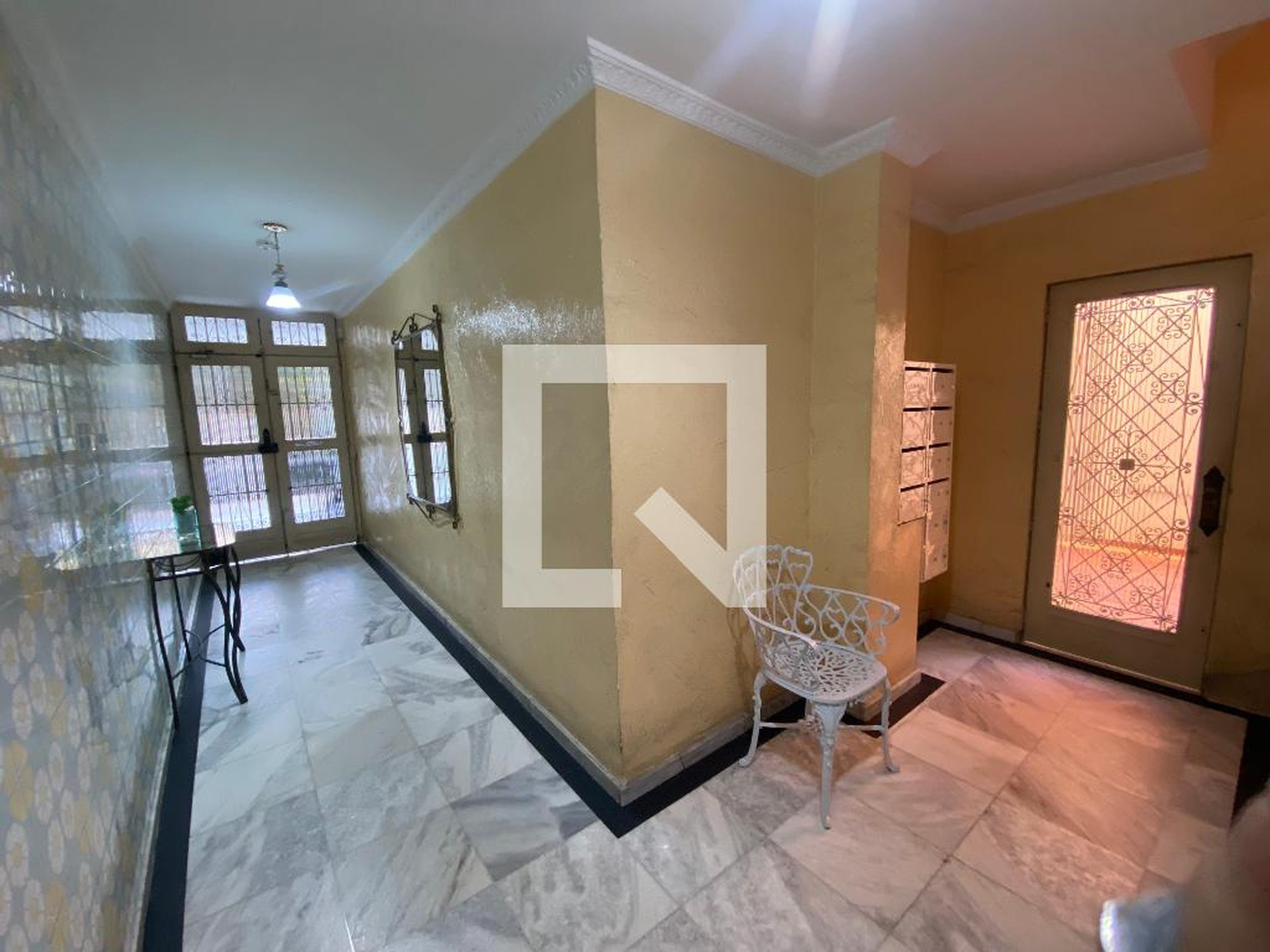 Hall - Edificio Gomes