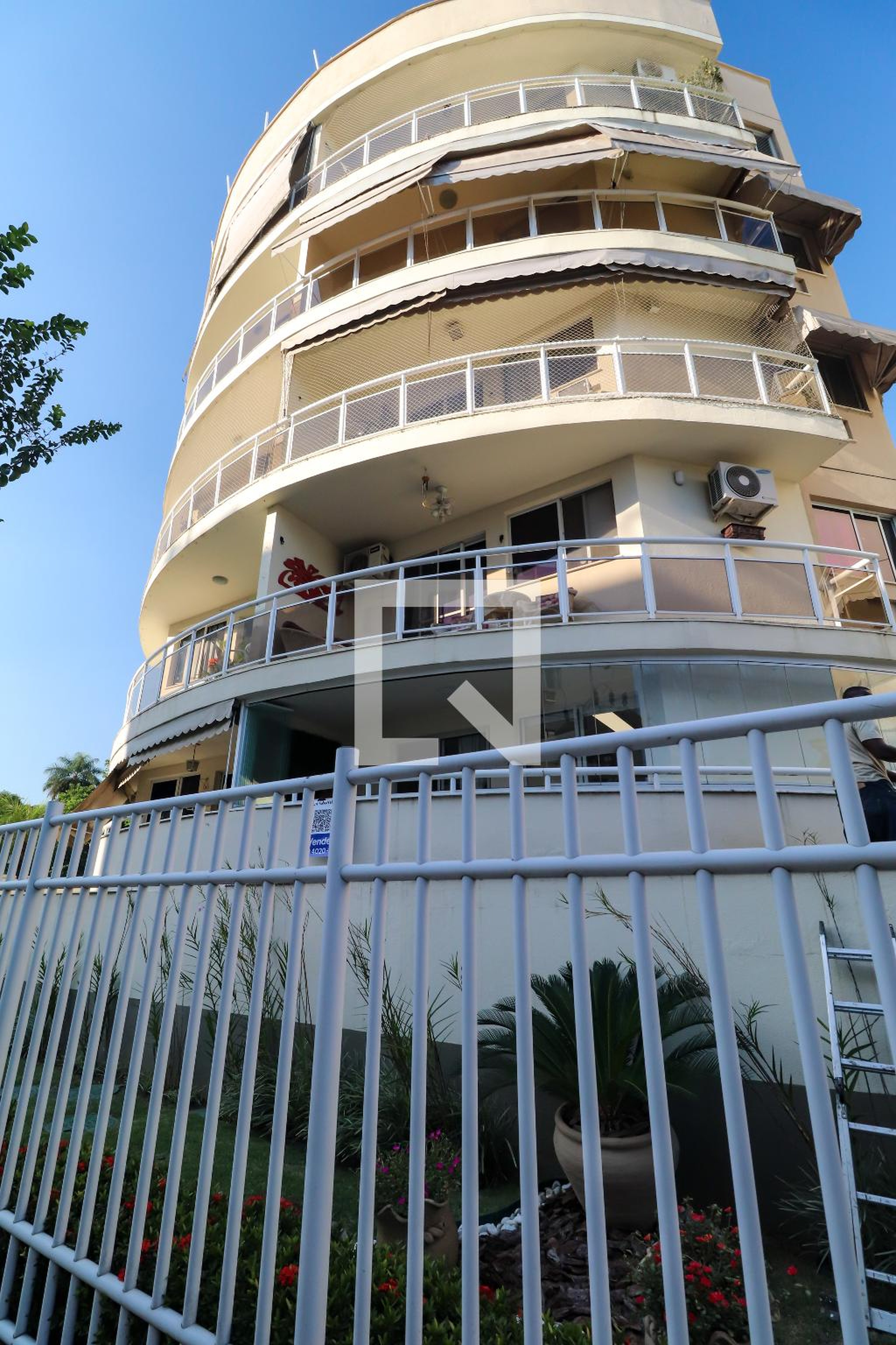 Fachada Condomínio Monte Carlos II