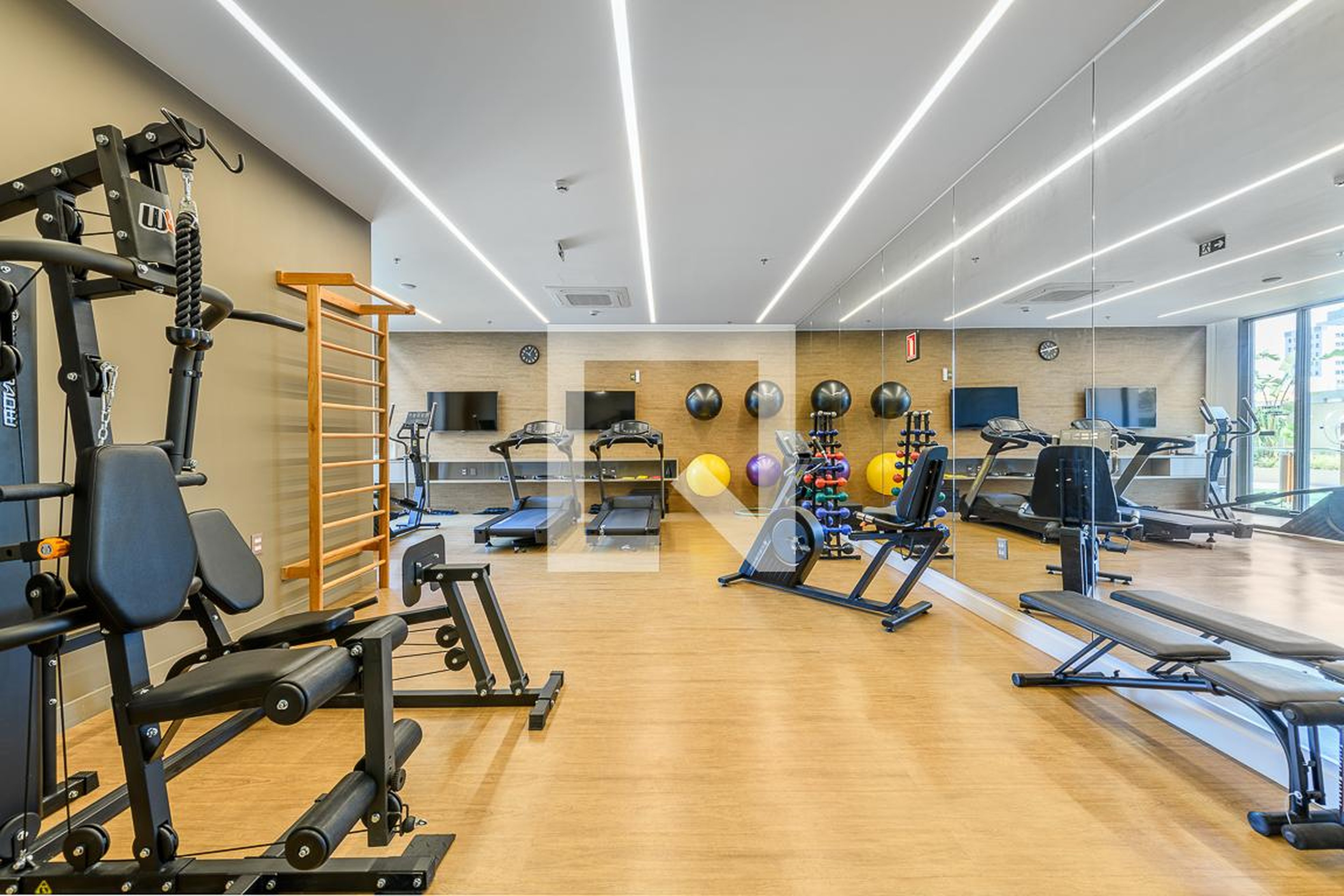 Academia - Vintage Senior Residence