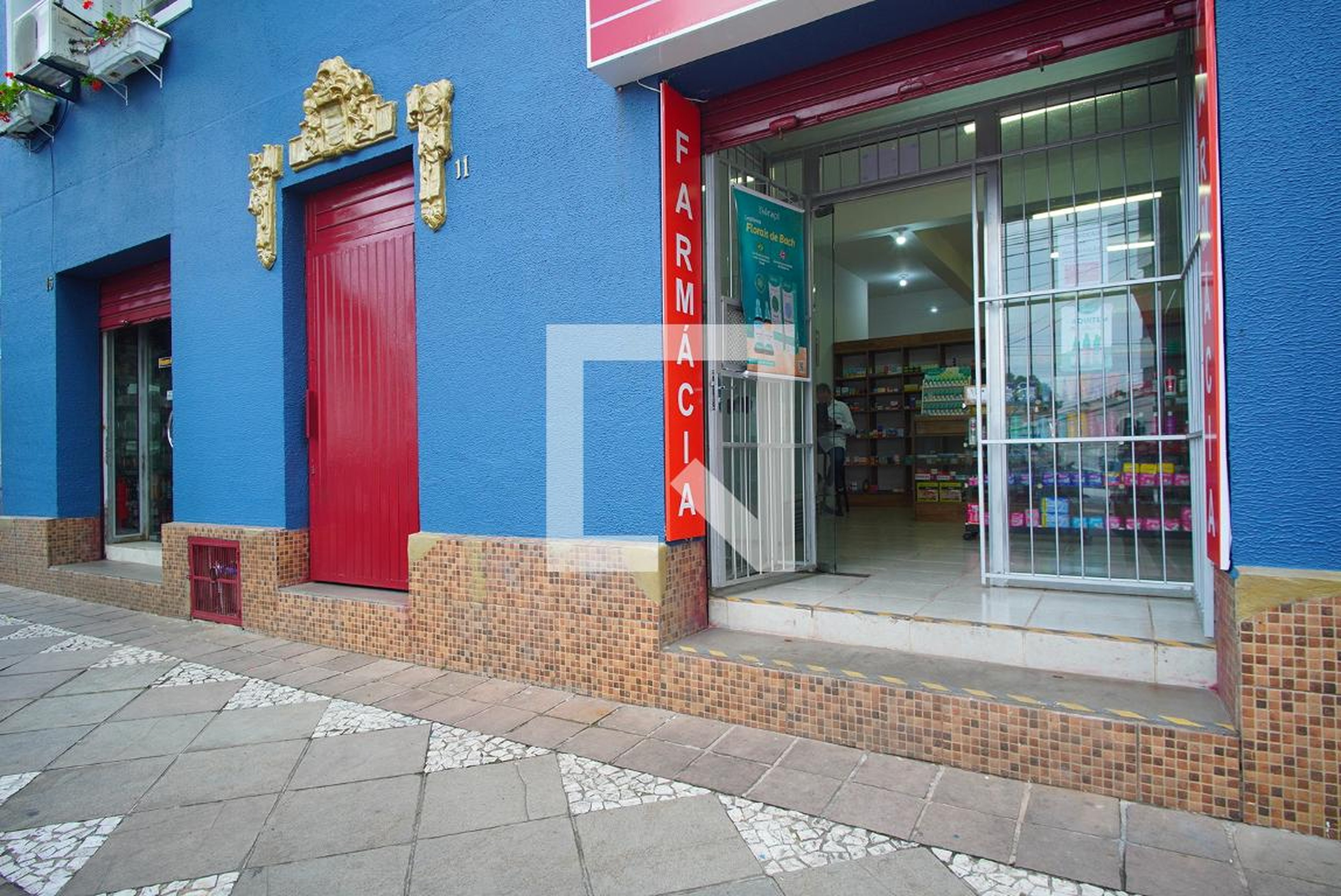 Fachada Condomínio em Rua General Neto, 11