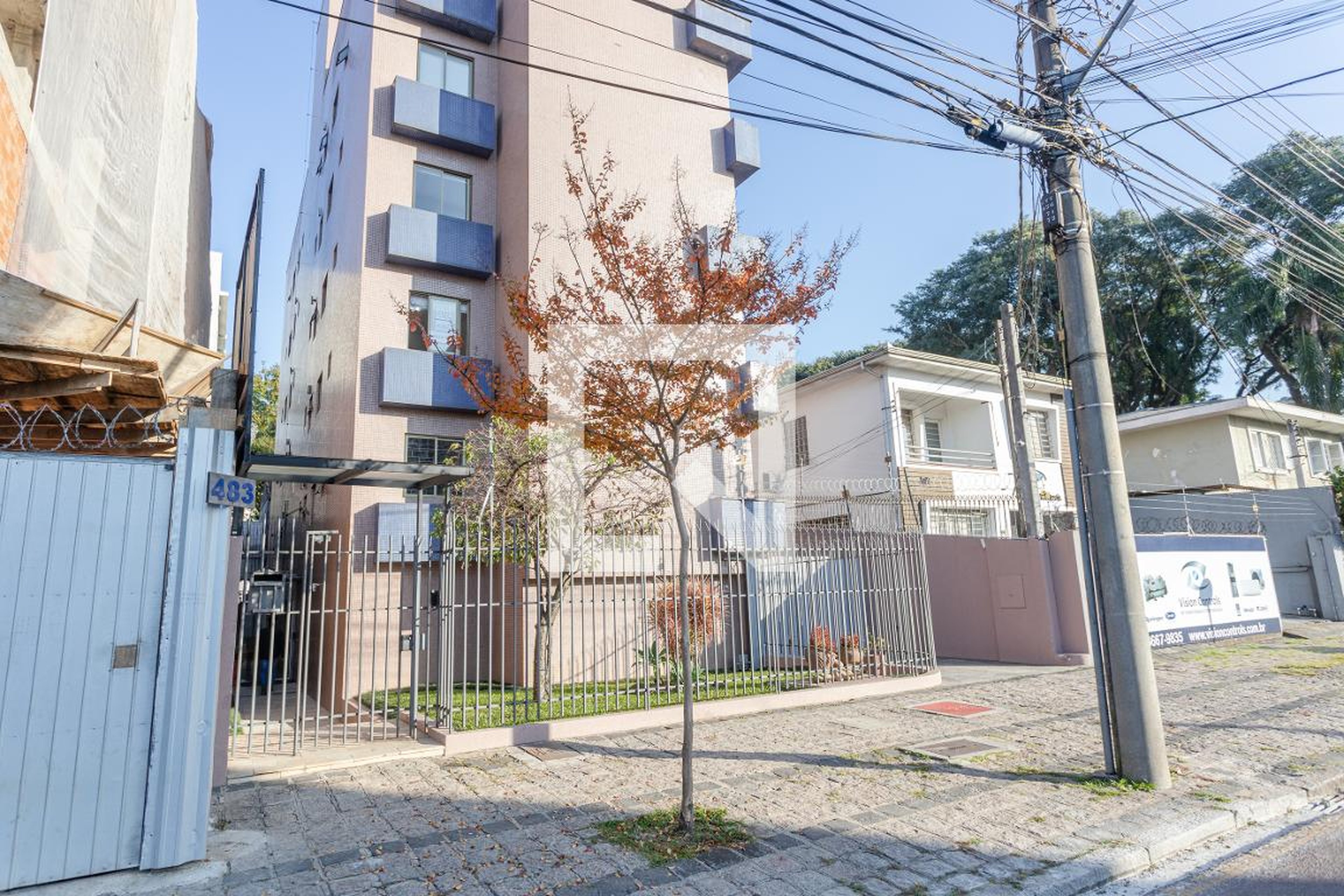 Fachada Condomínio em Rua Almirante Tamandaré, 503