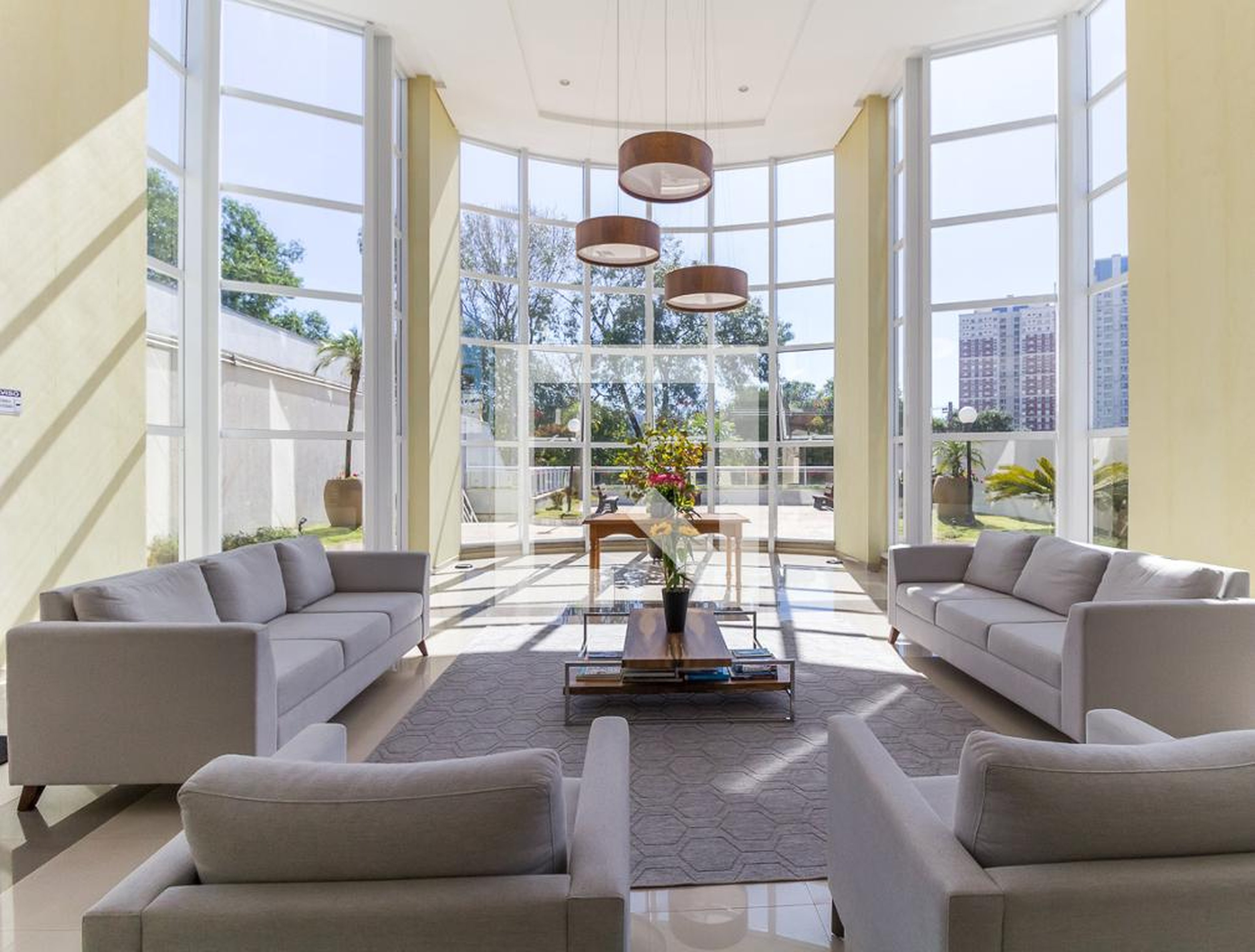 Hall Social - Premium Home Flex