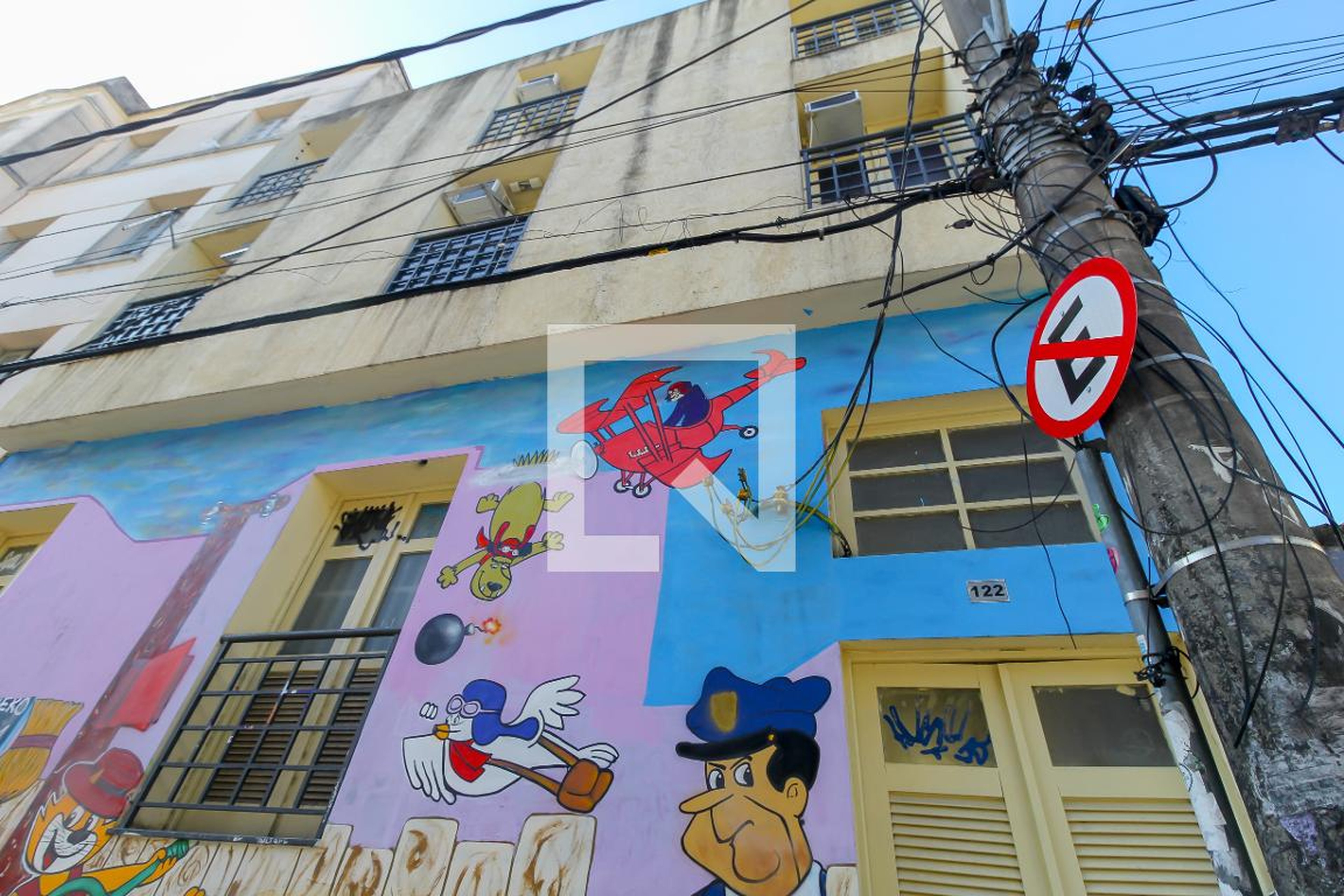 Fachada do Prédio Condomínio em Rua Joaquim Silva, 122