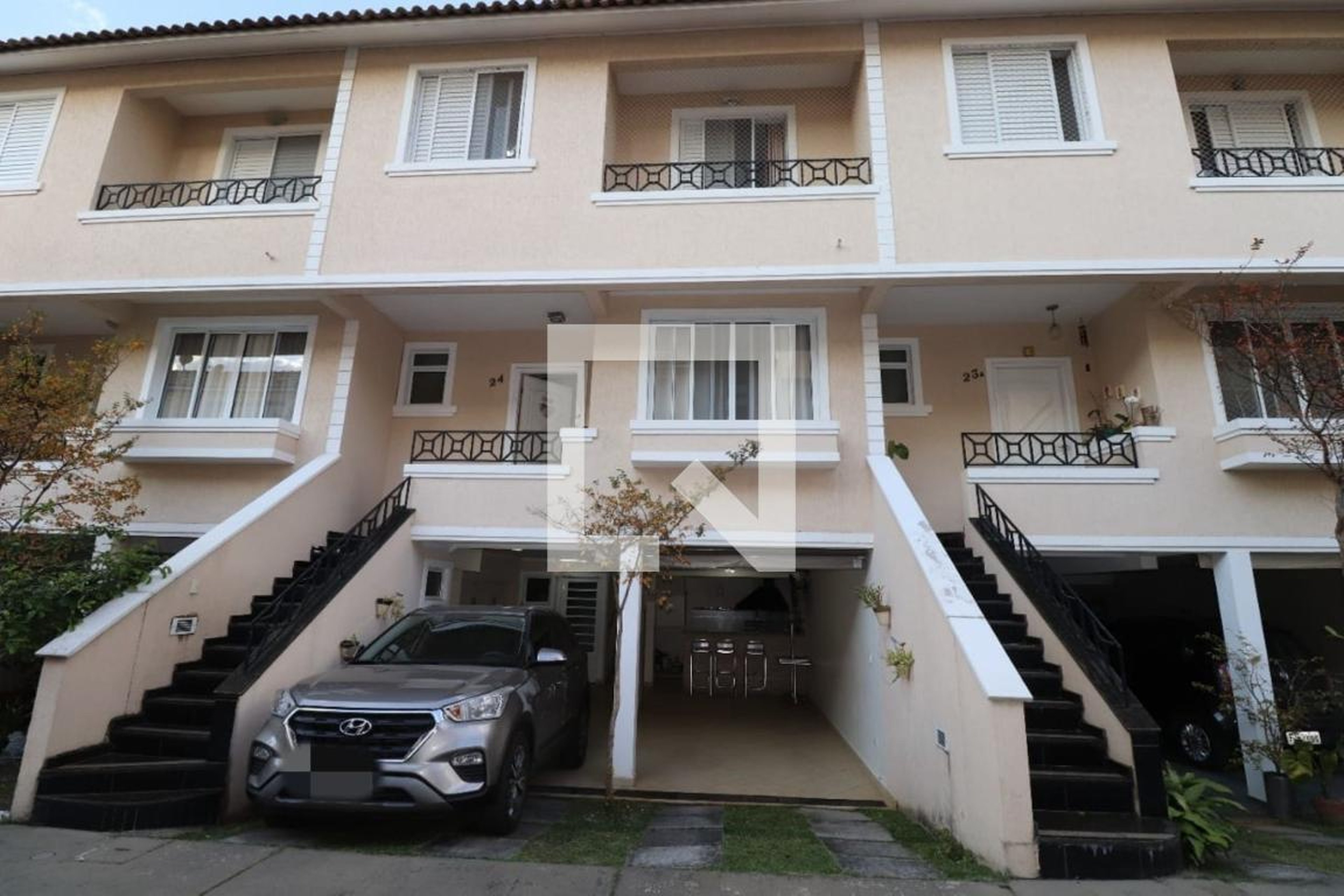 Fachada Condomínio Village Augusta