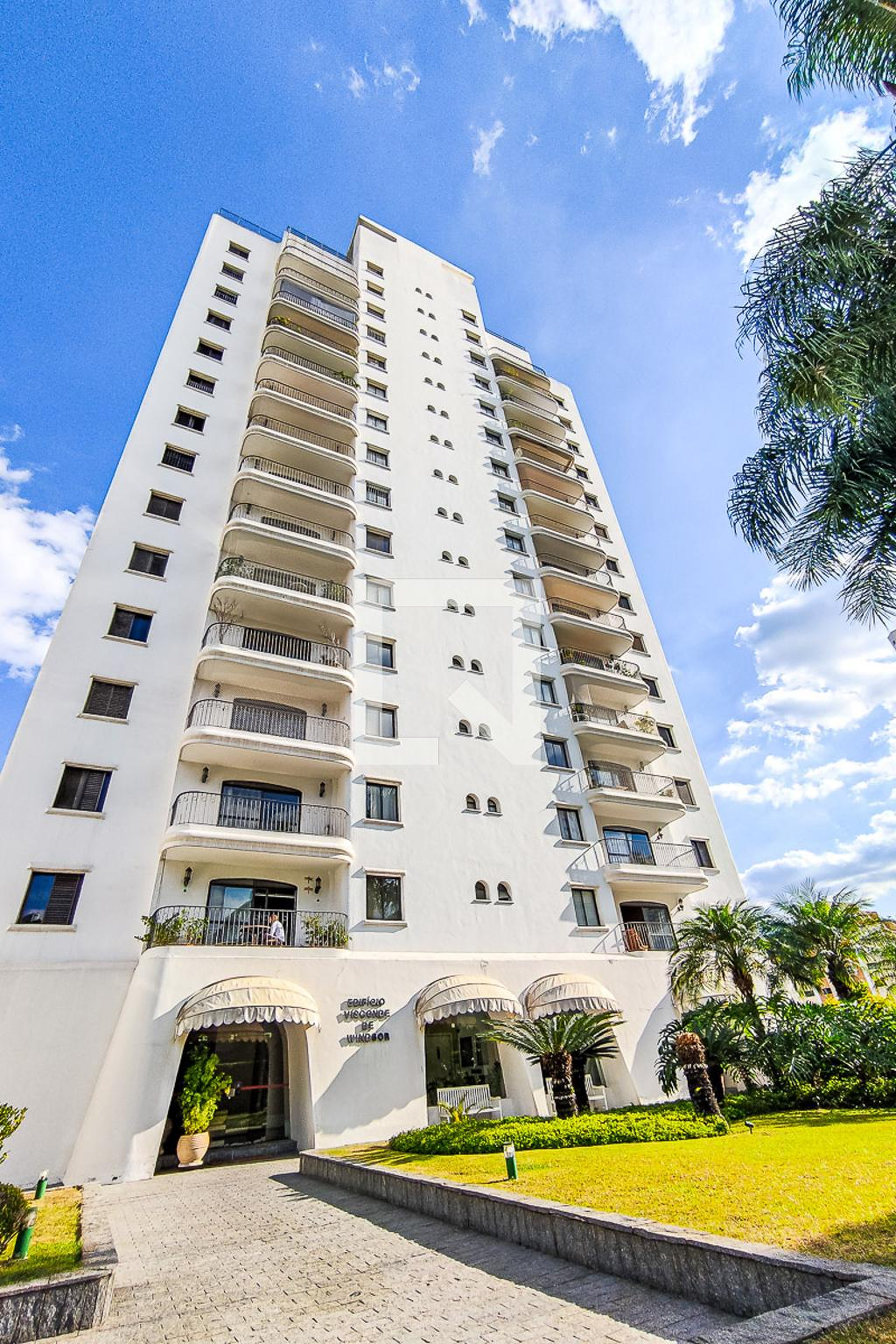 Fachada Condomínio Visconde de Windsor