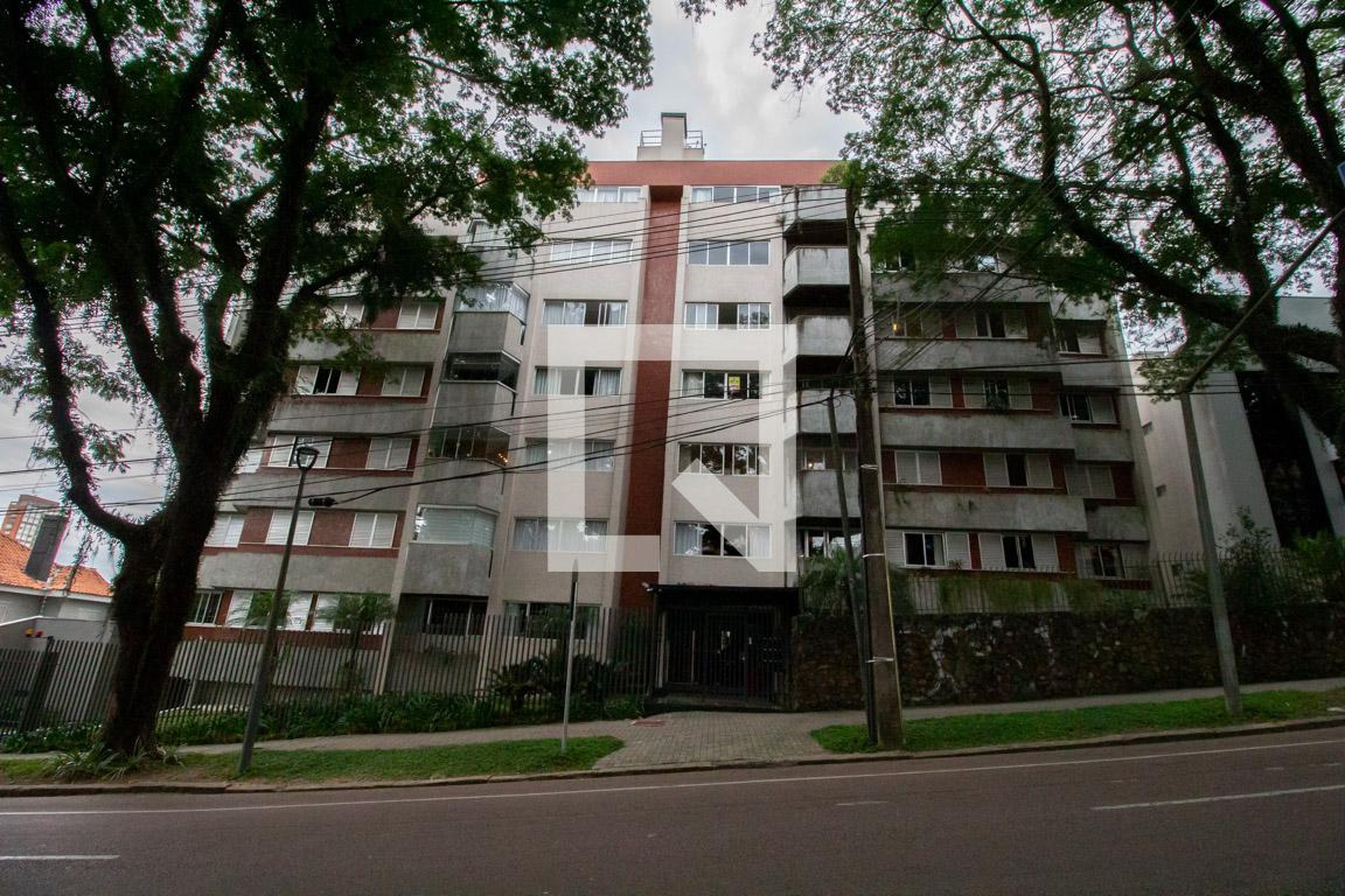 Fachada do Condomínio Condomínio Dona Linda