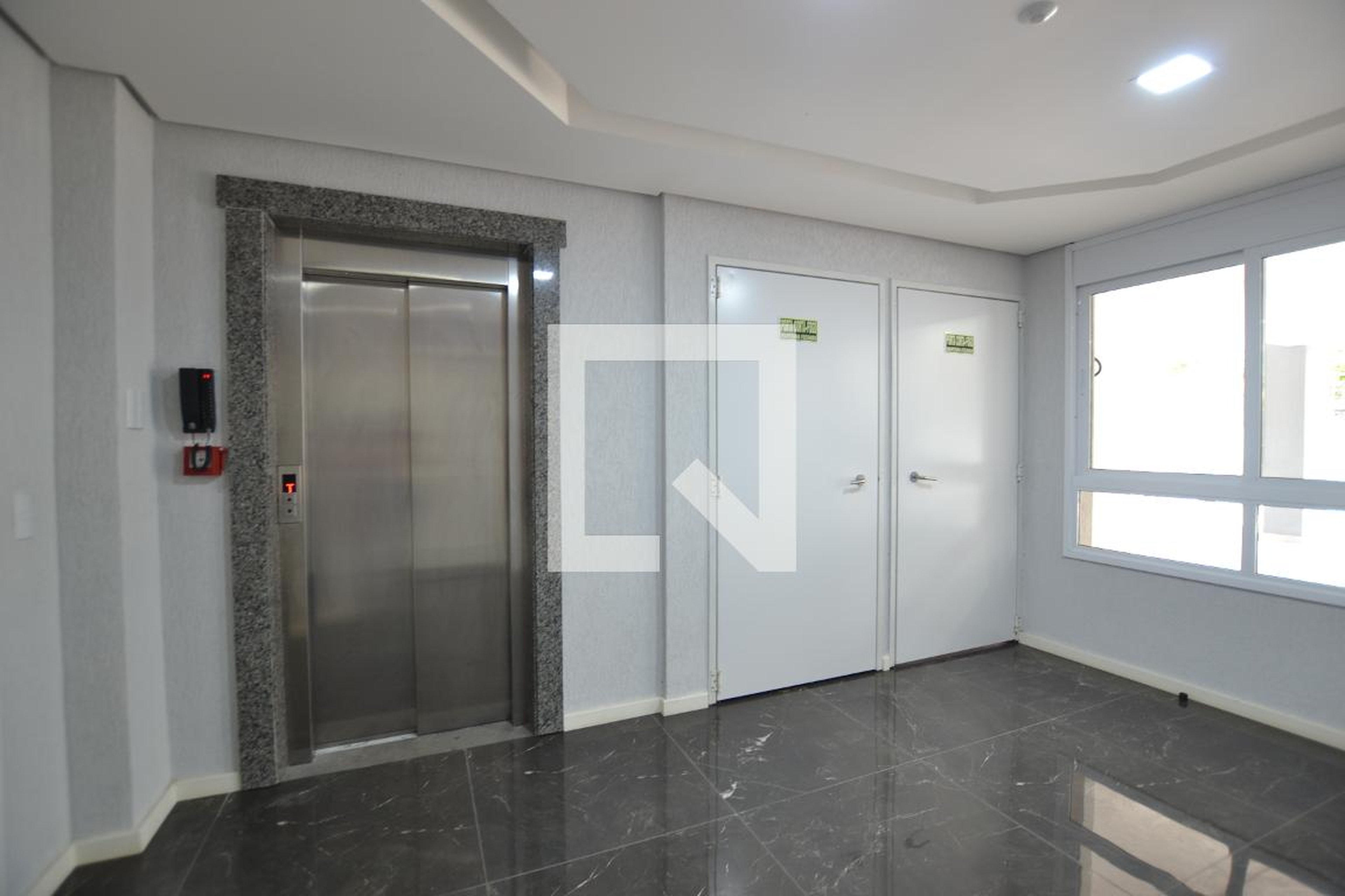 Elevador - Edifício Residencial Vina Del Mar