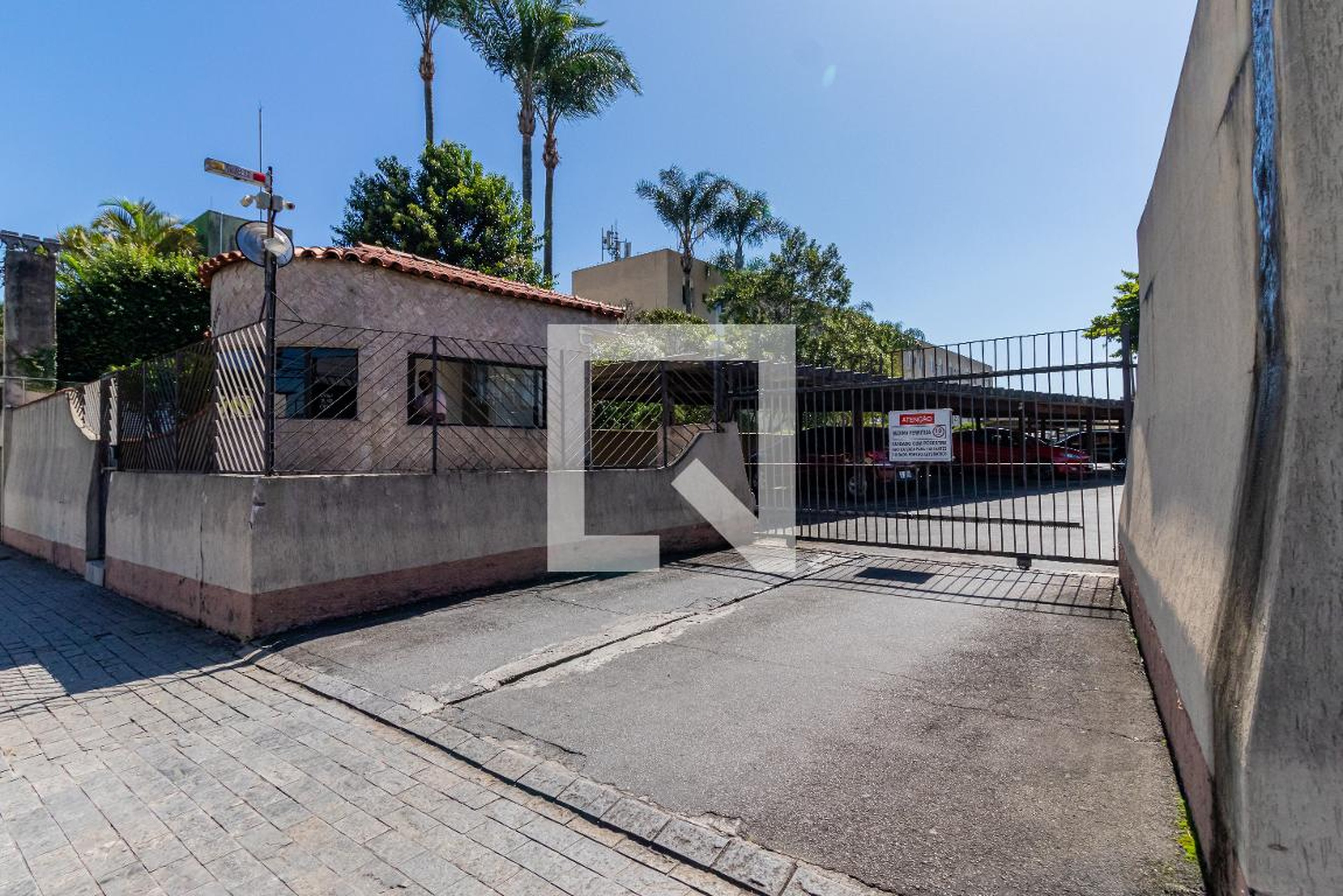 Fachada do Condomínio Residencial Interlagos