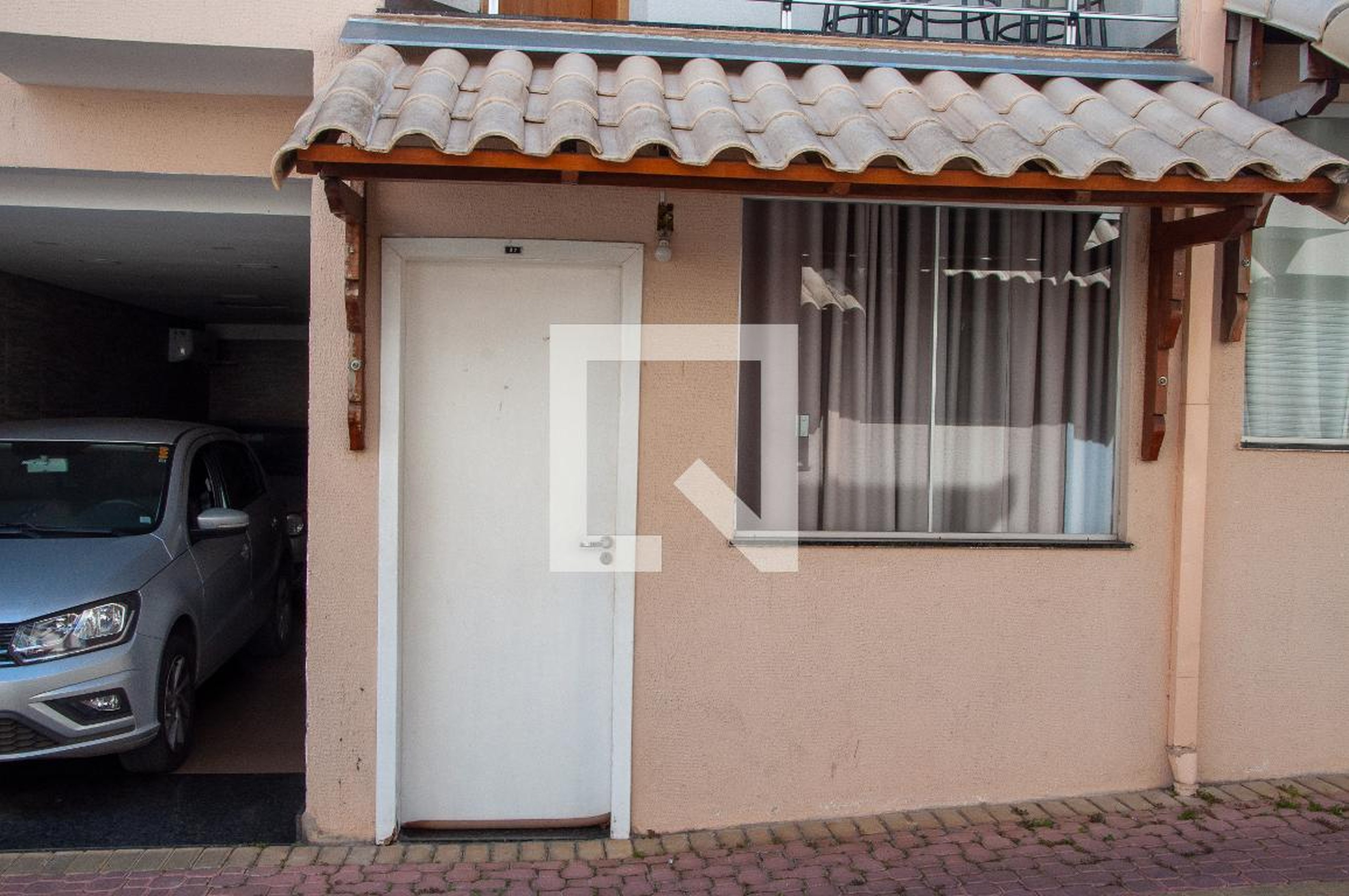 Fachada Condomínio em Rua Alfa, 275