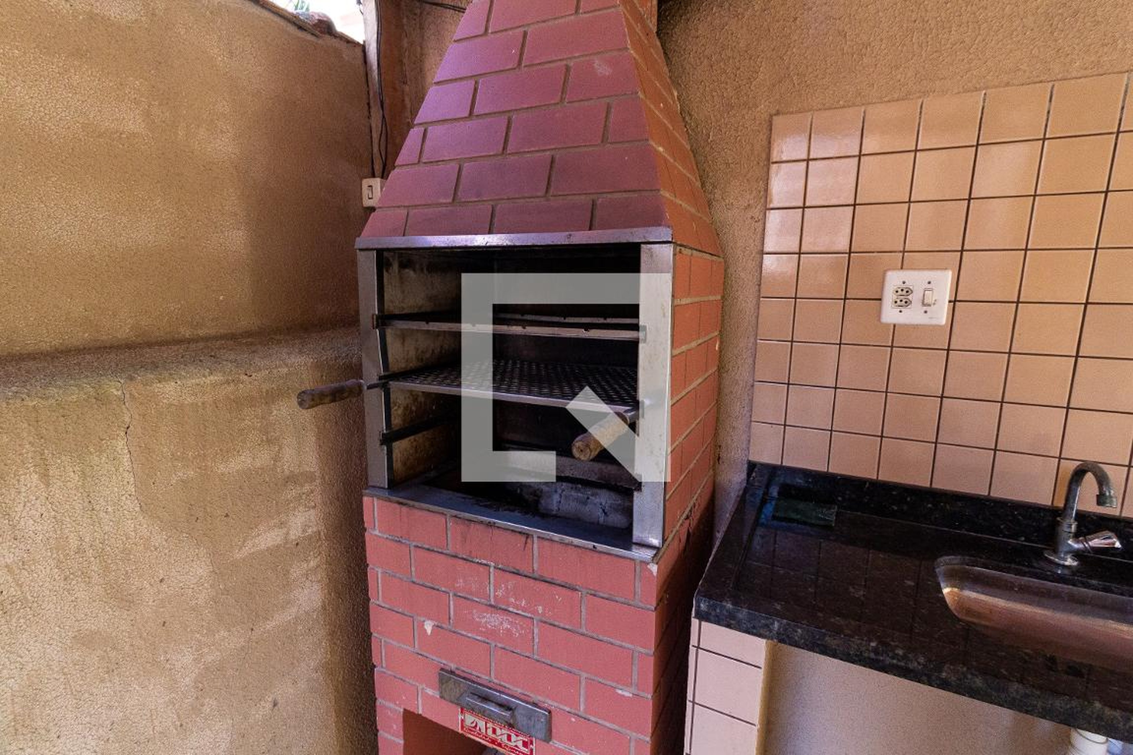 Churrasqueira - ED. Dois Irmaos