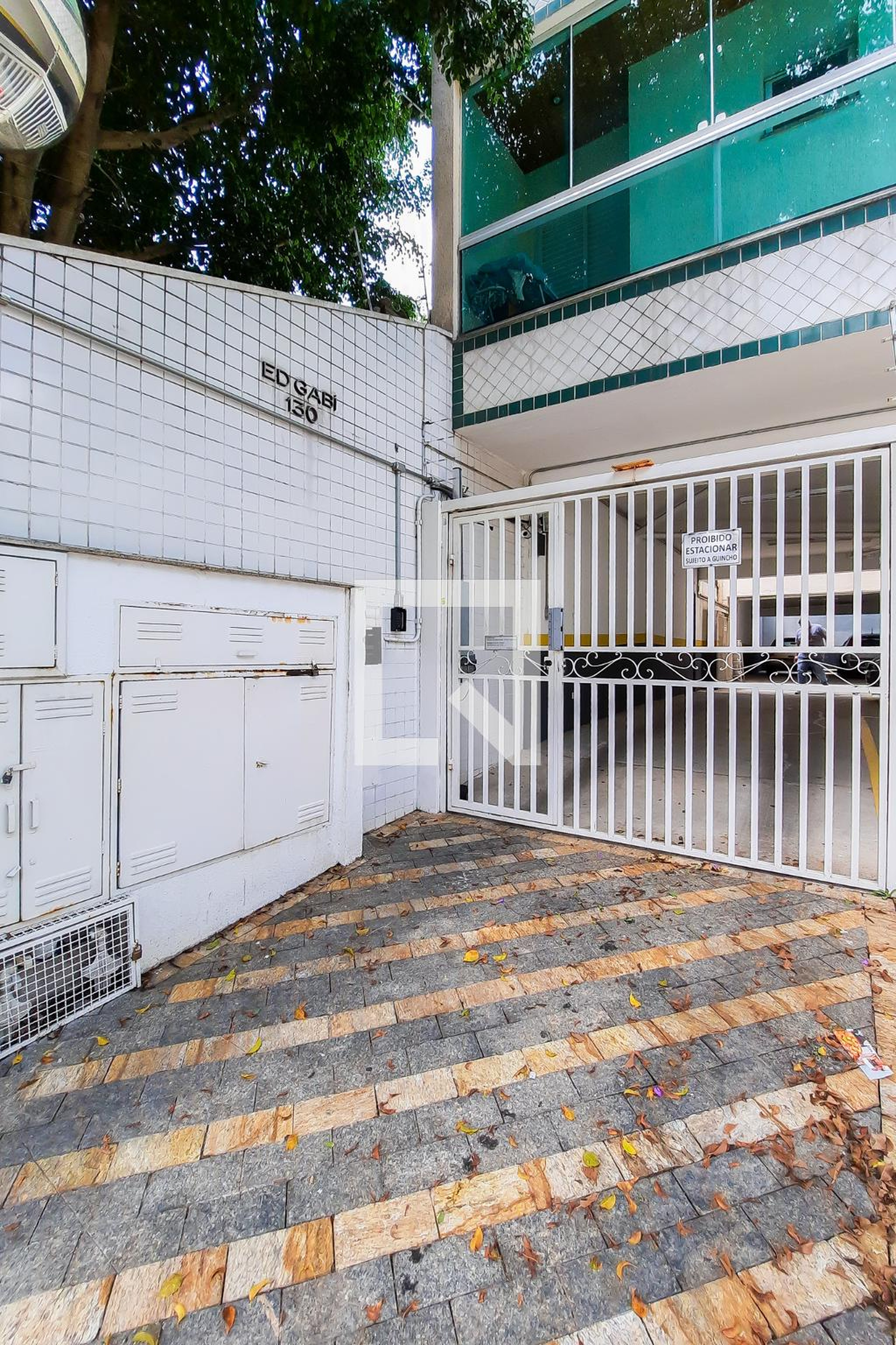 Fachada do Condomínio Edifício Gabi