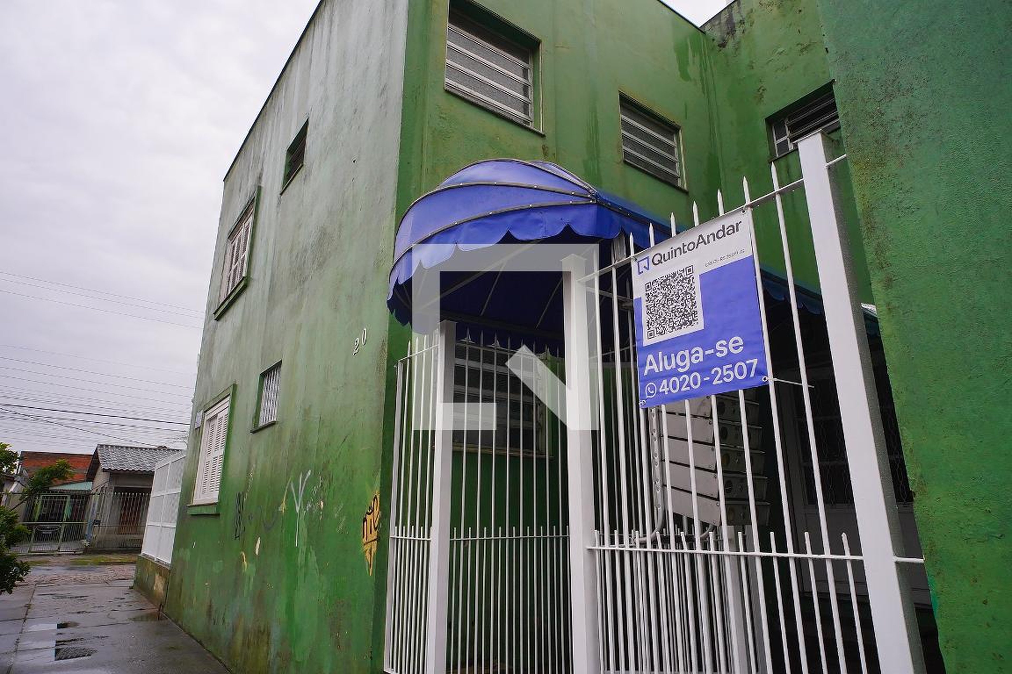 Fachada do Condomínio Condomínio em Rua Paulo Gomes de Oliveira, 20