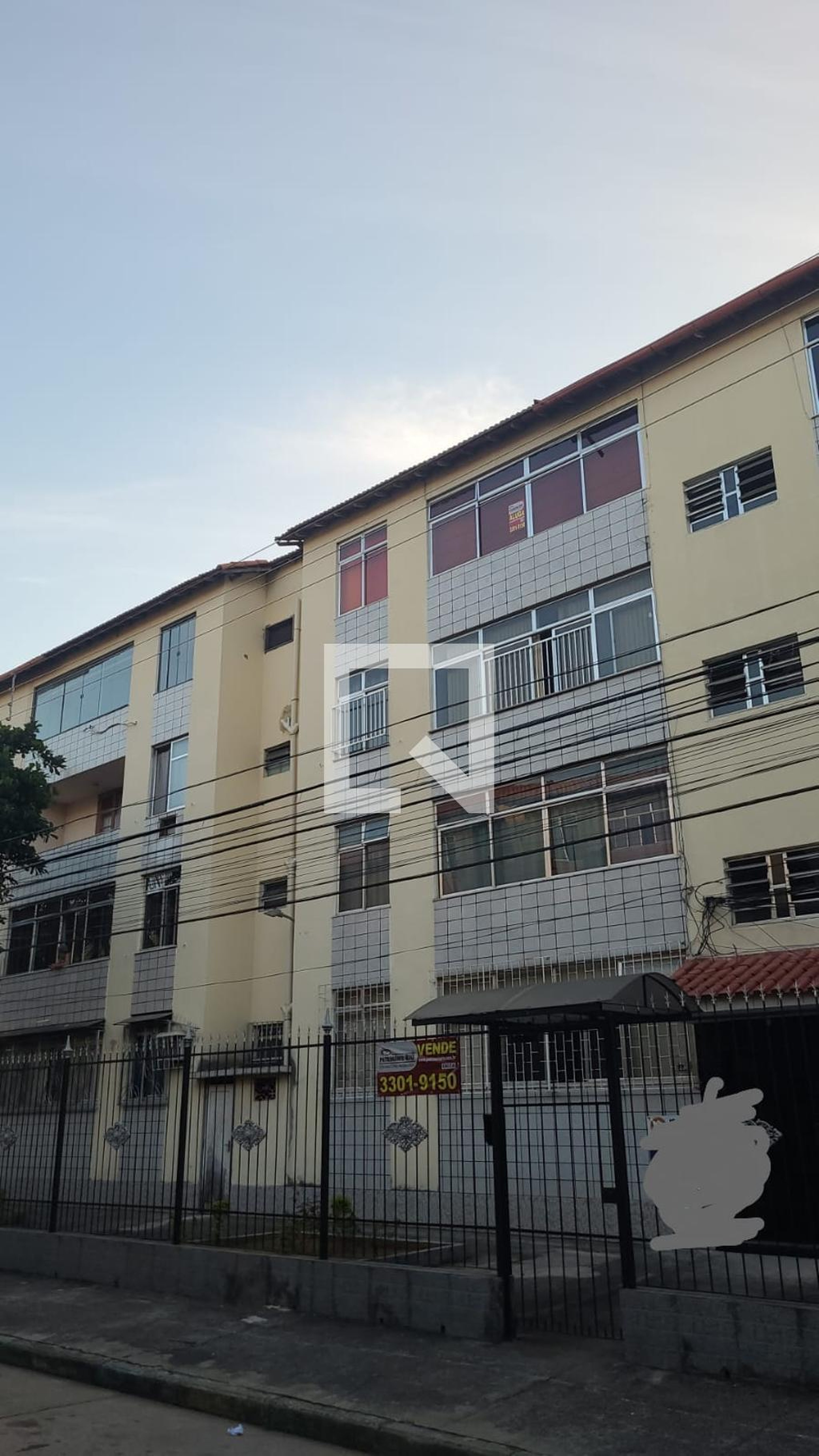 Fachada Condomínio em Rua Santa Camila Pia, 730