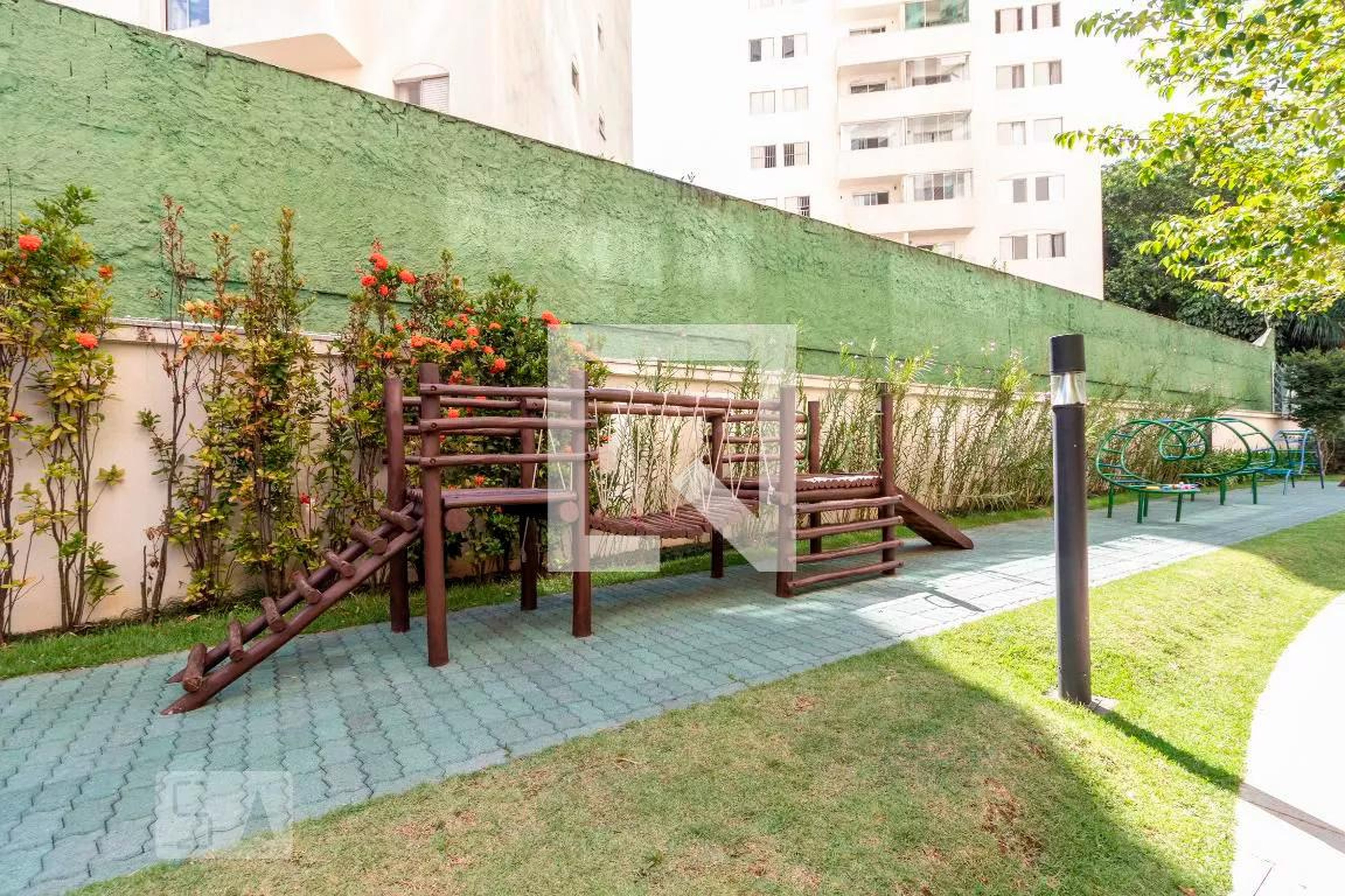 Playground - Poema Granja Julieta