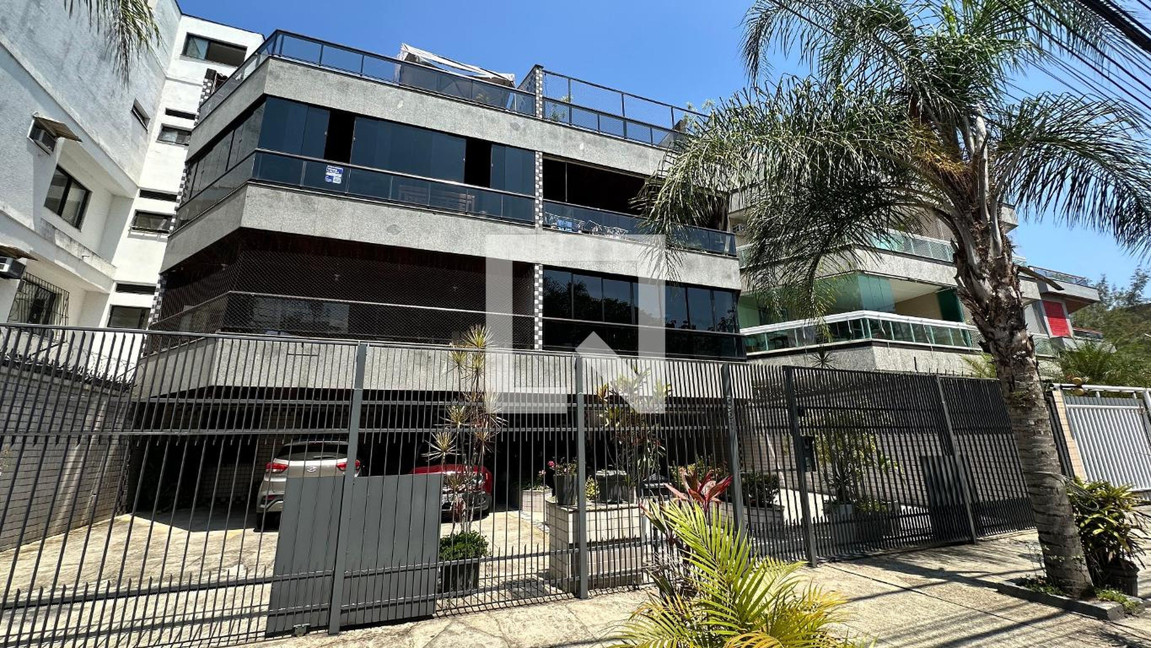 Fachada Condomínio em Avenida Genaro de Carvalho, 931