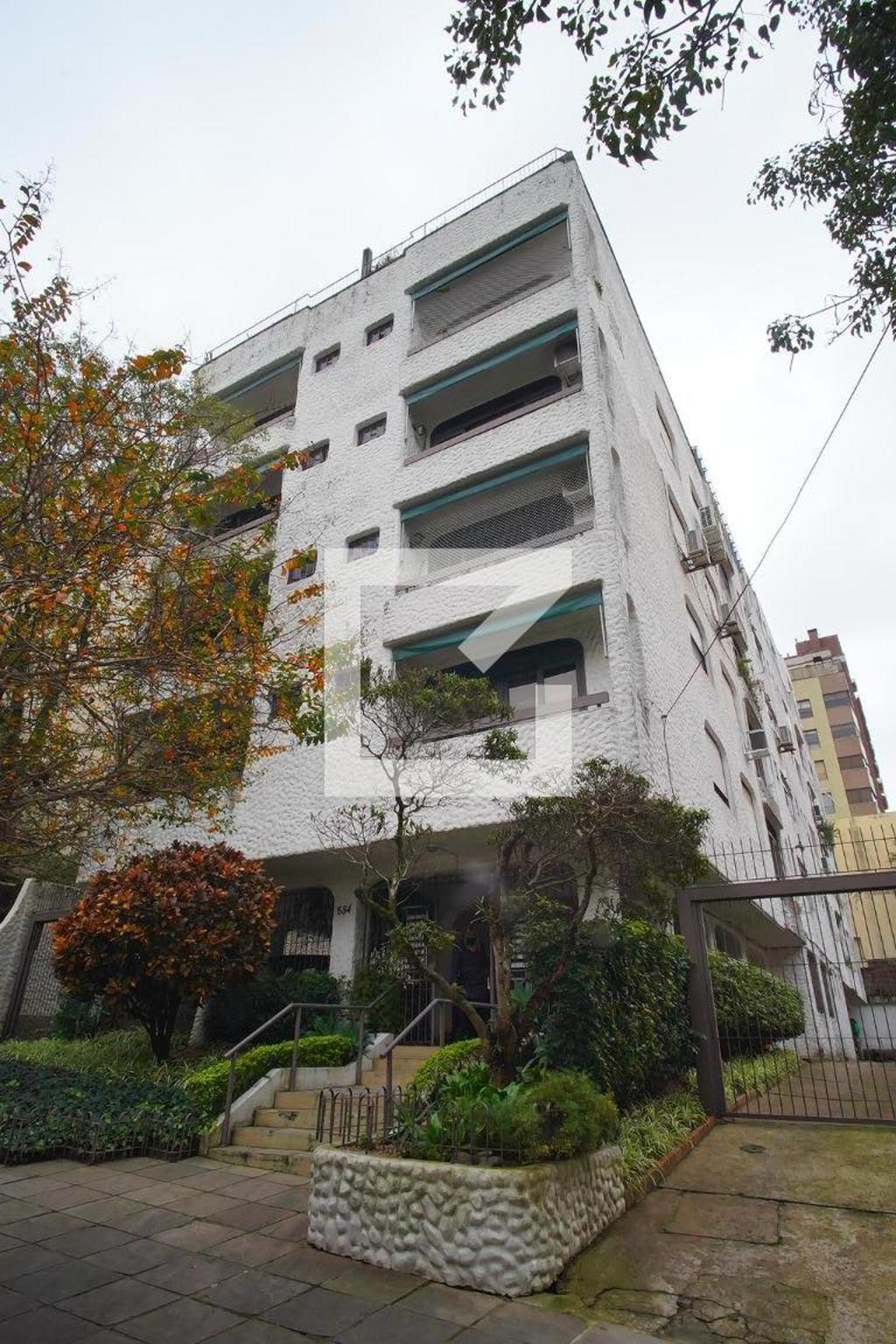 Fachada Condomínio em Rua Felicissimo de Azevedo, 584