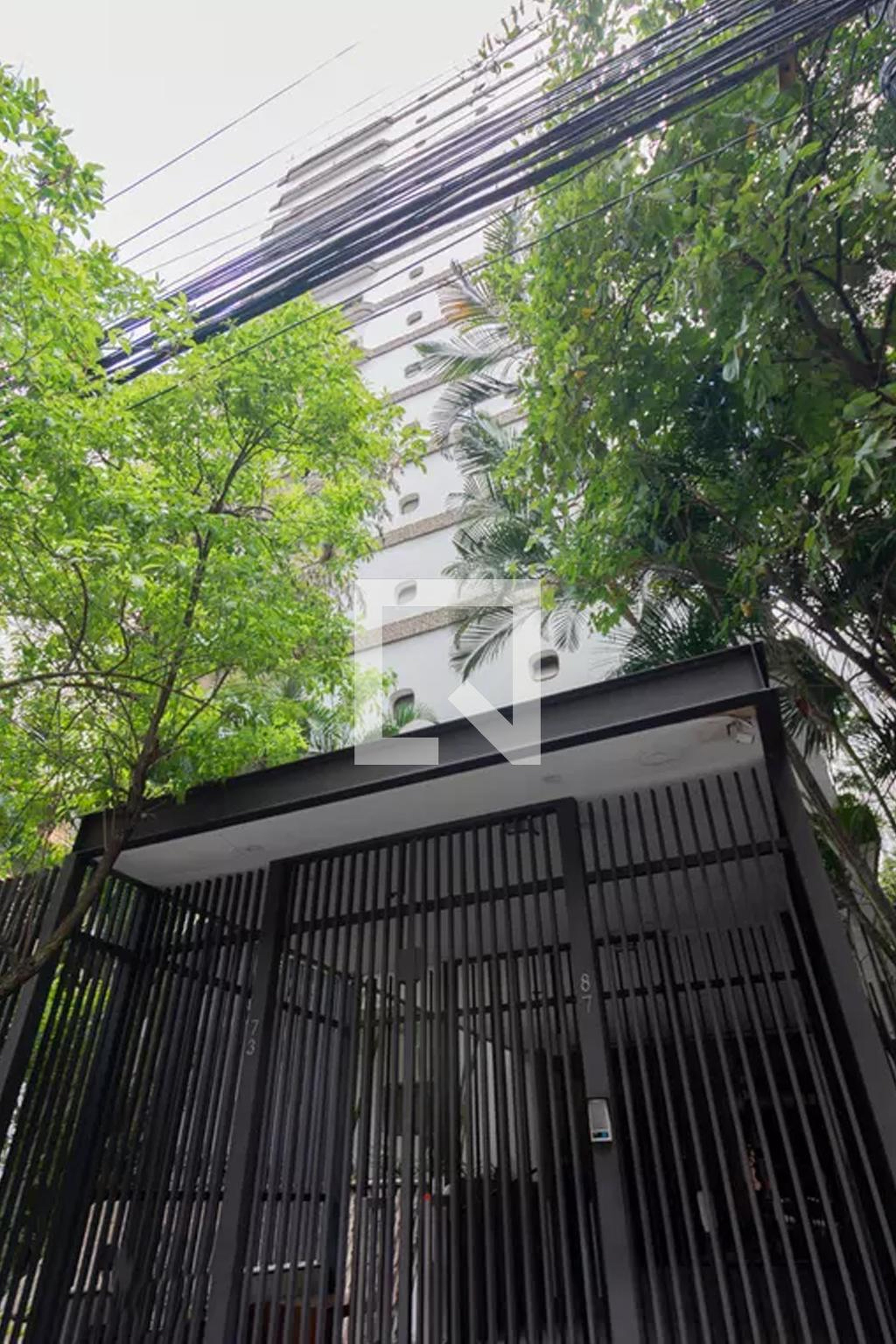 Fachada Condomínio Queen Elizabeth