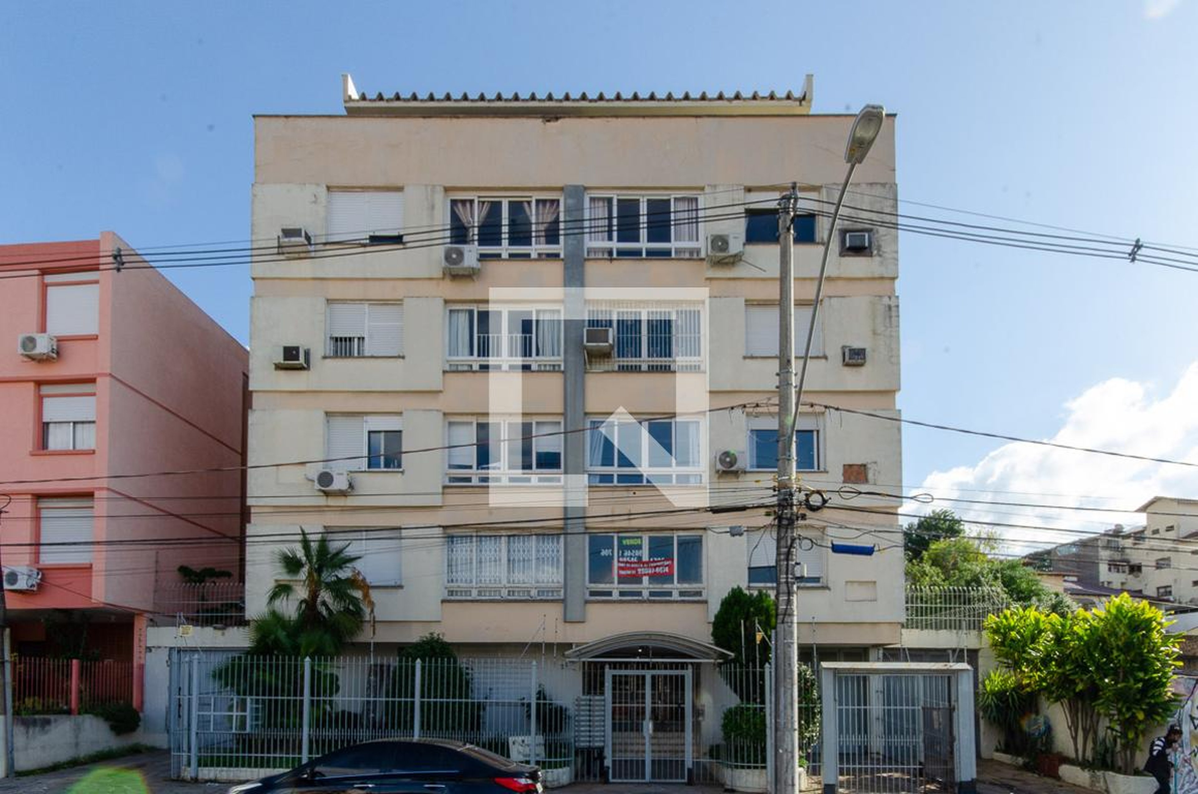 Fachada do Prédio Condomínio em Avenida Coronel Gastão Haslocher Mazeron, 265