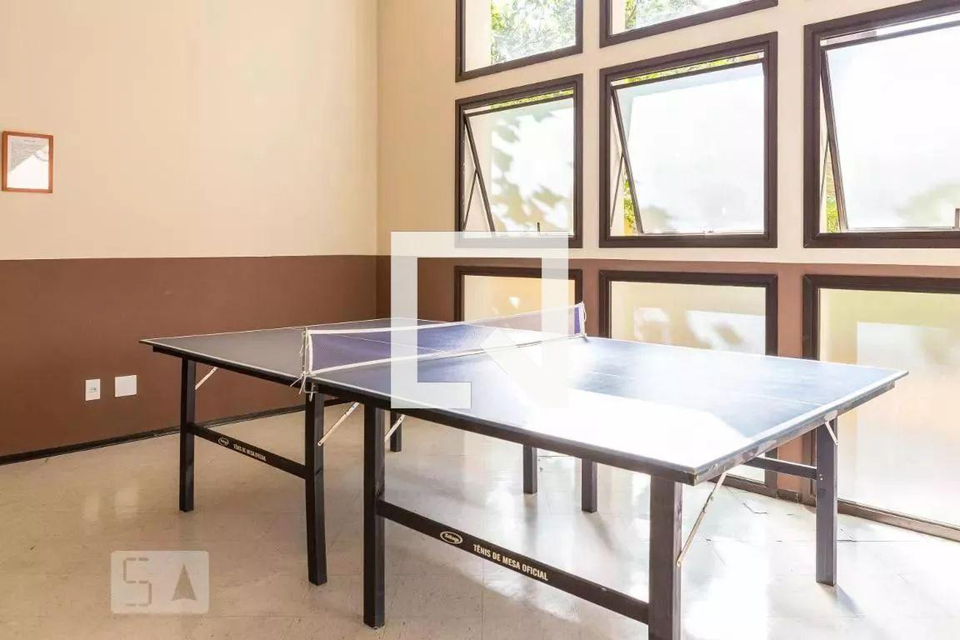 Salão de Jogos - RUA Doutor Augusto de Miranda, 1107