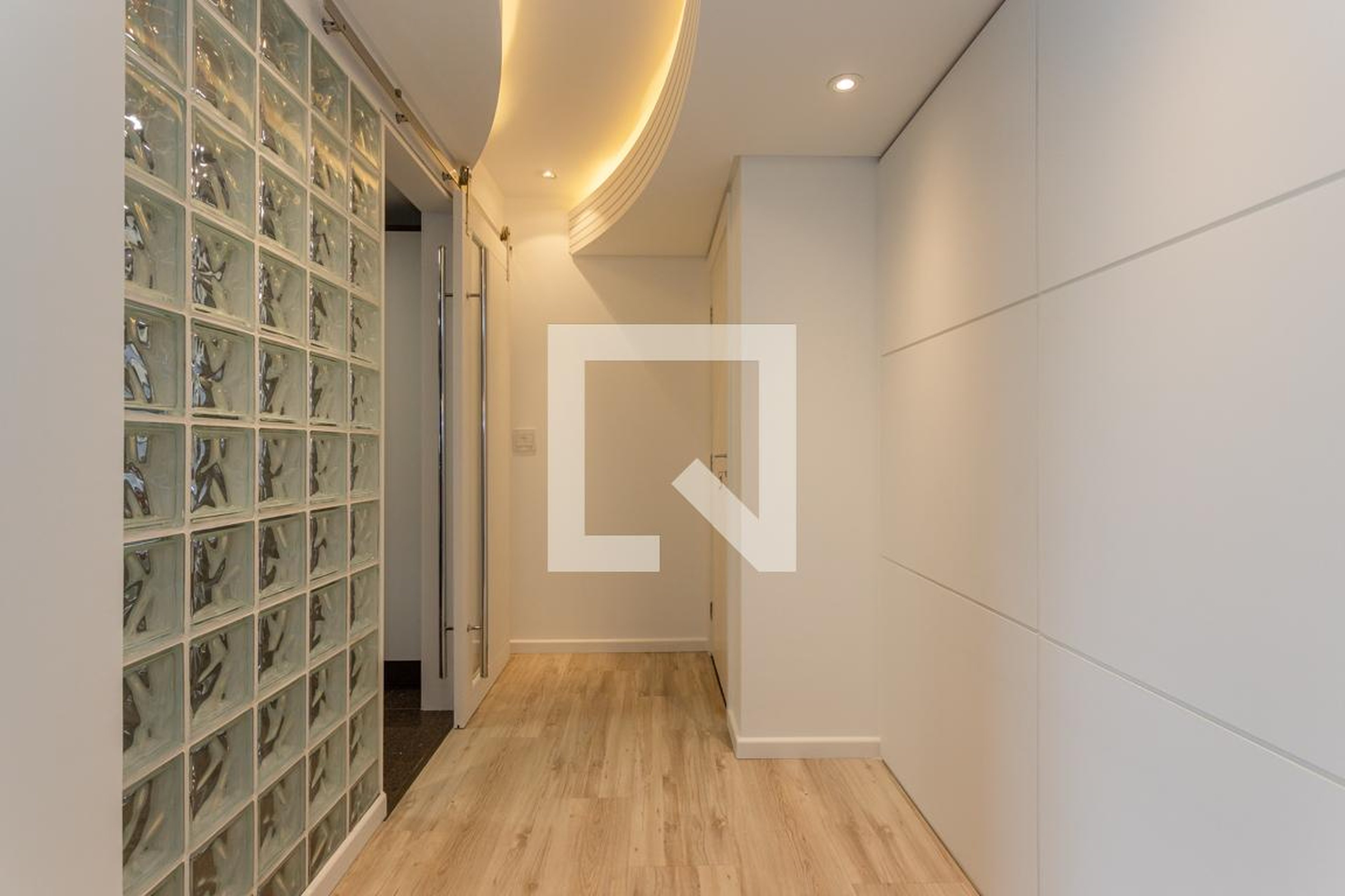 Hall de Entrada - San Pelegrino