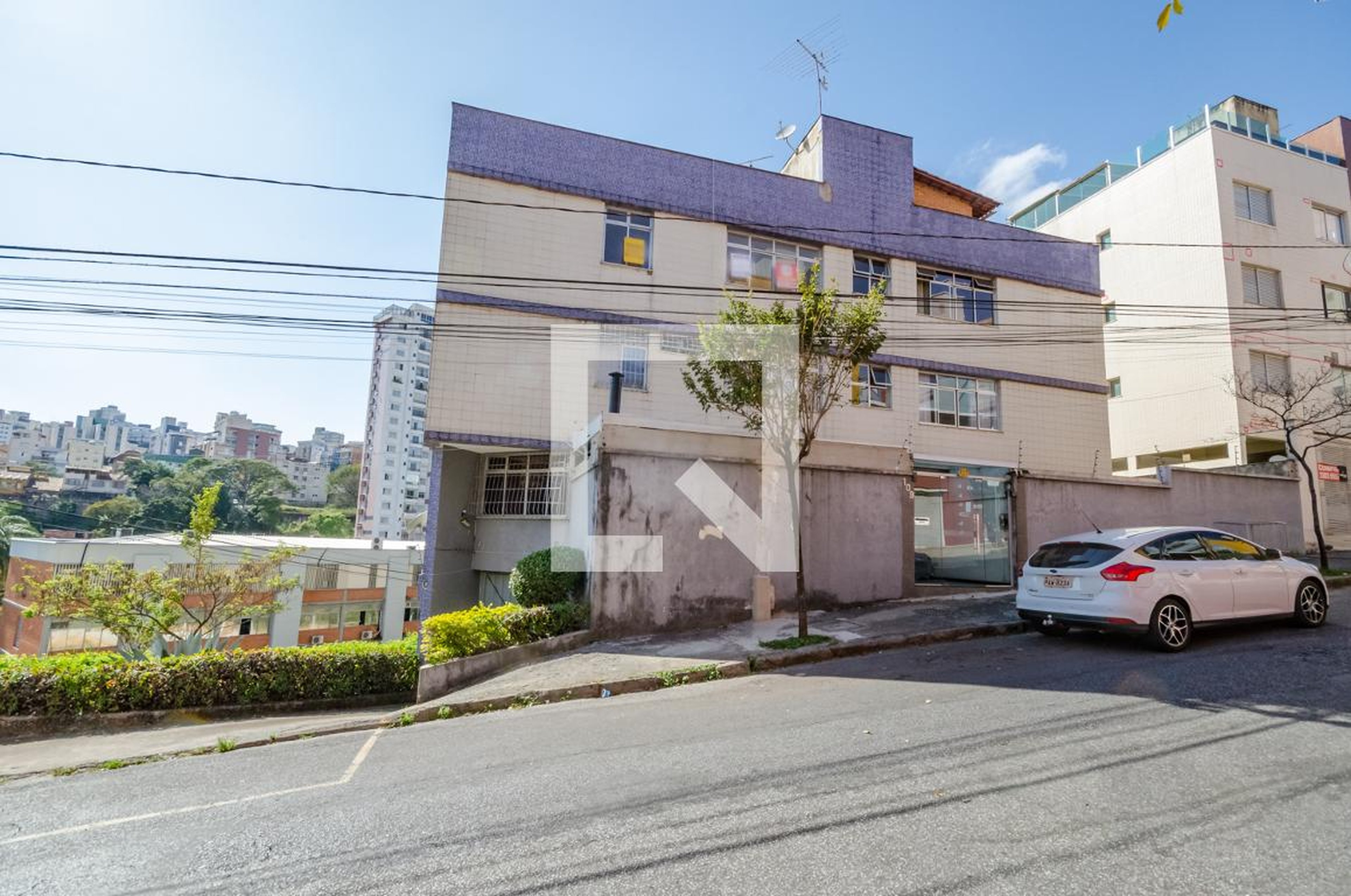 Fachada Condomínio em Rua Maracaju, 109