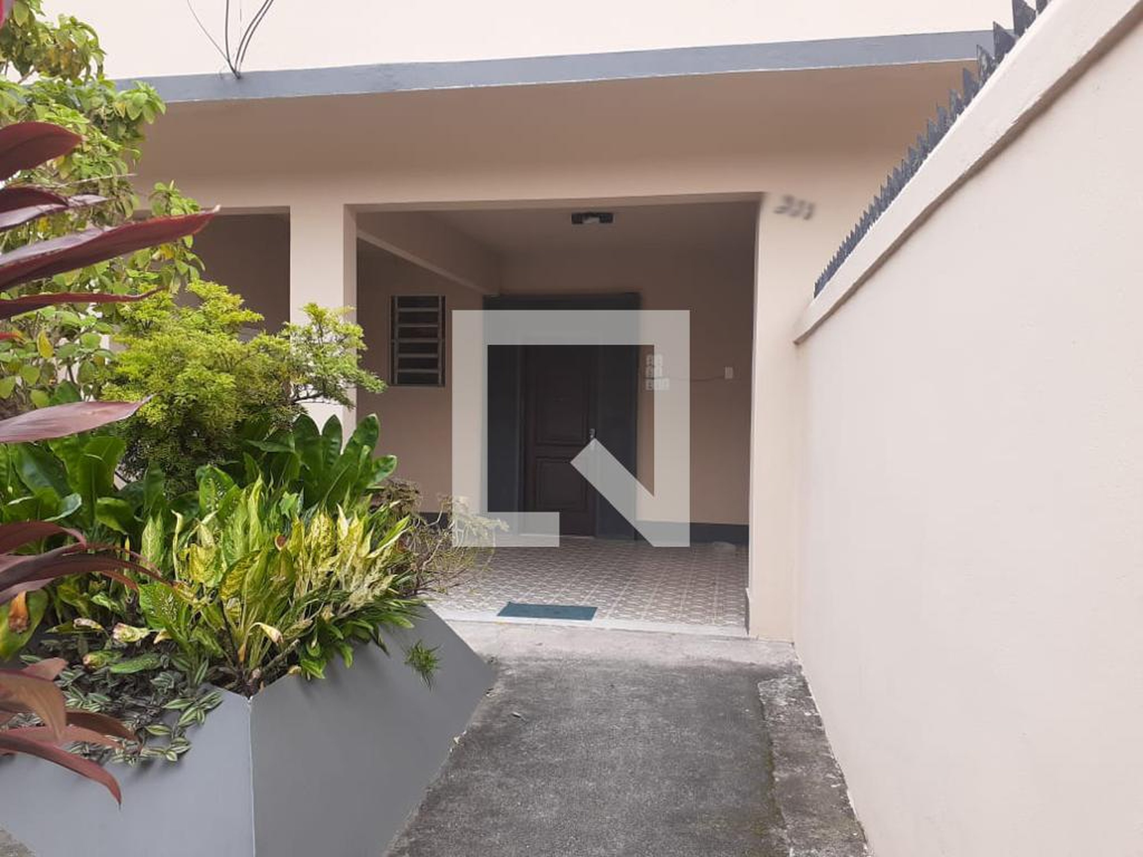 Fachada Condomínio em Rua Lima Barreto, 333