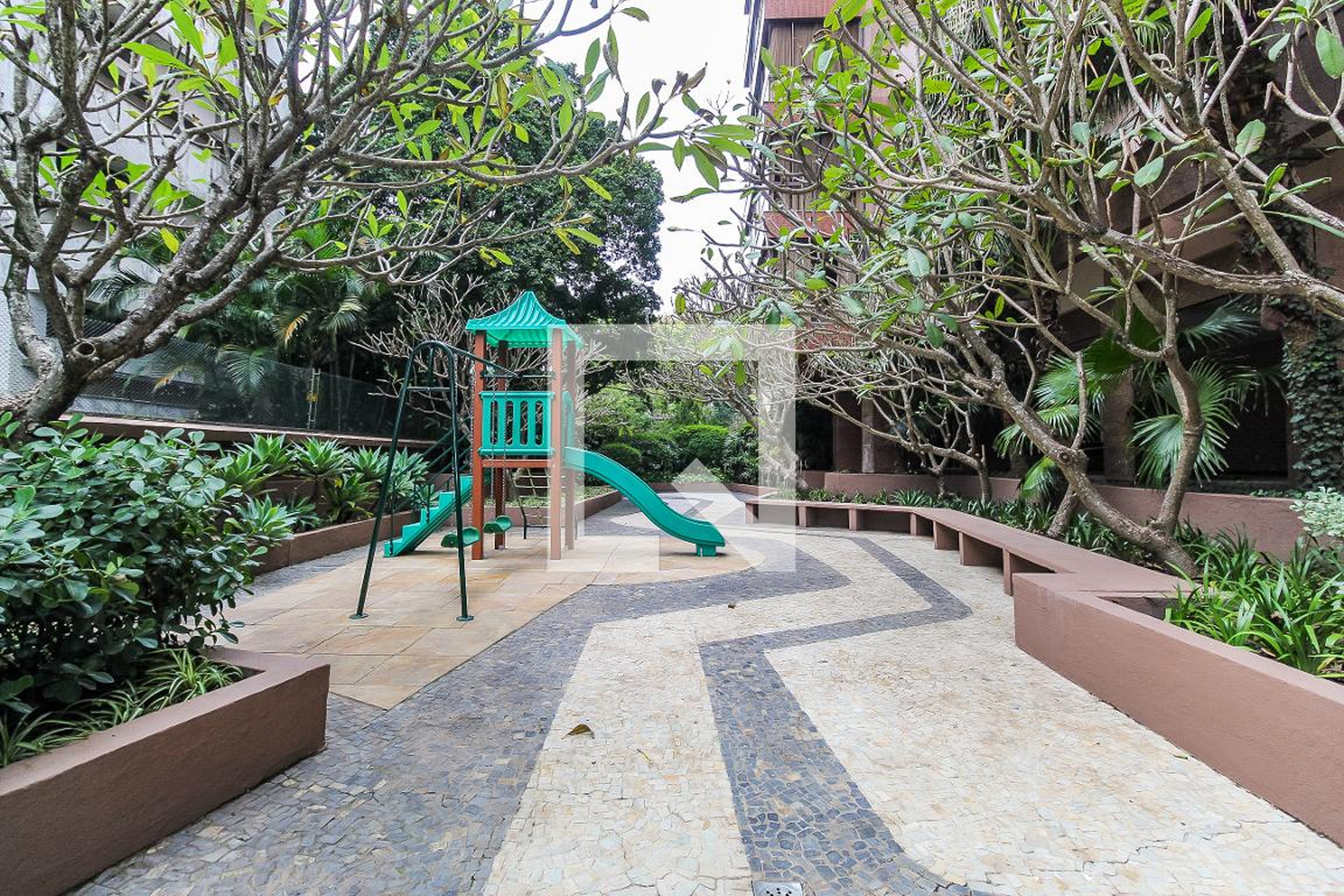 Playground - Edifício Le Premier