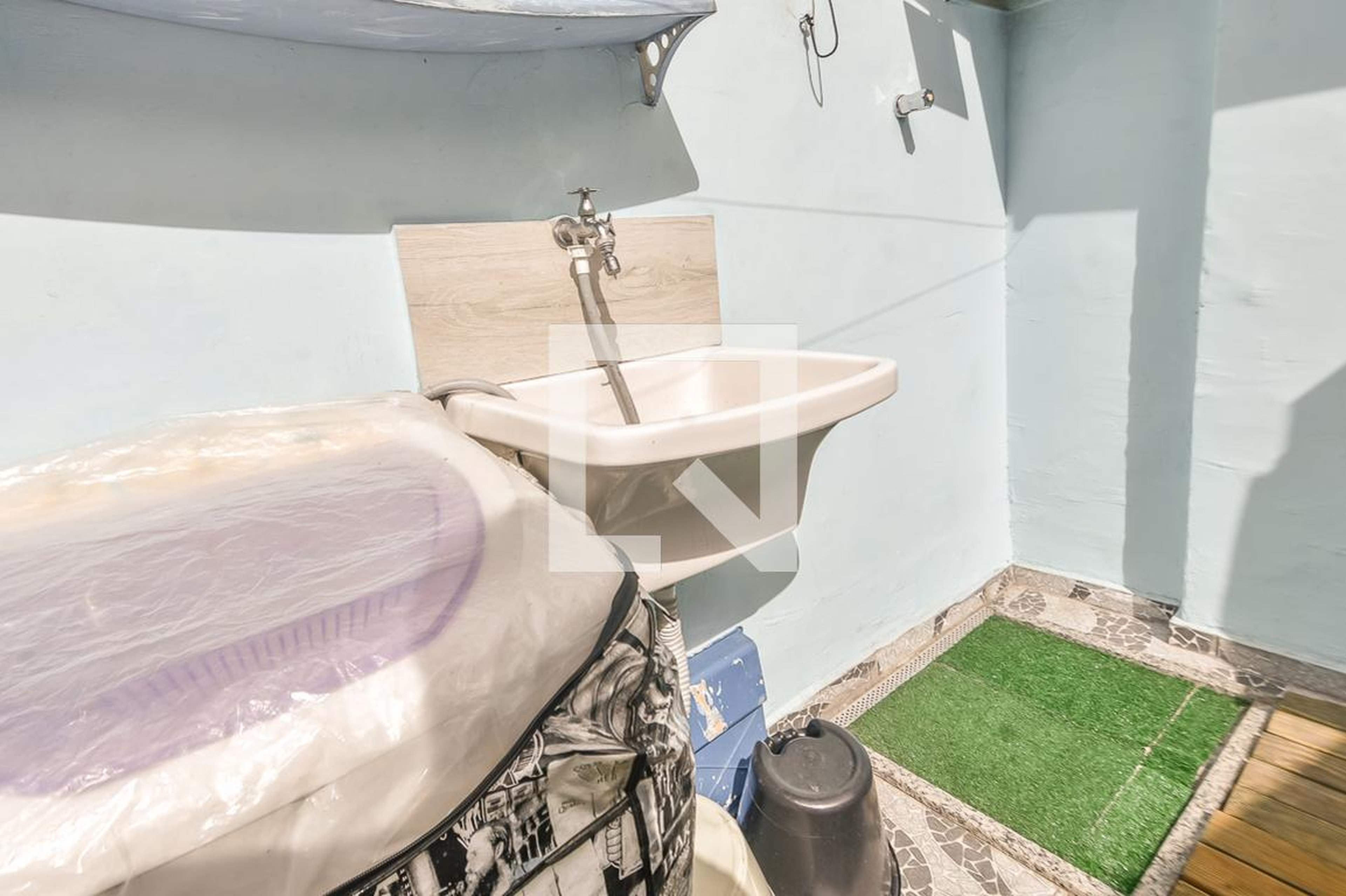 Área Externa - Livia e Lais