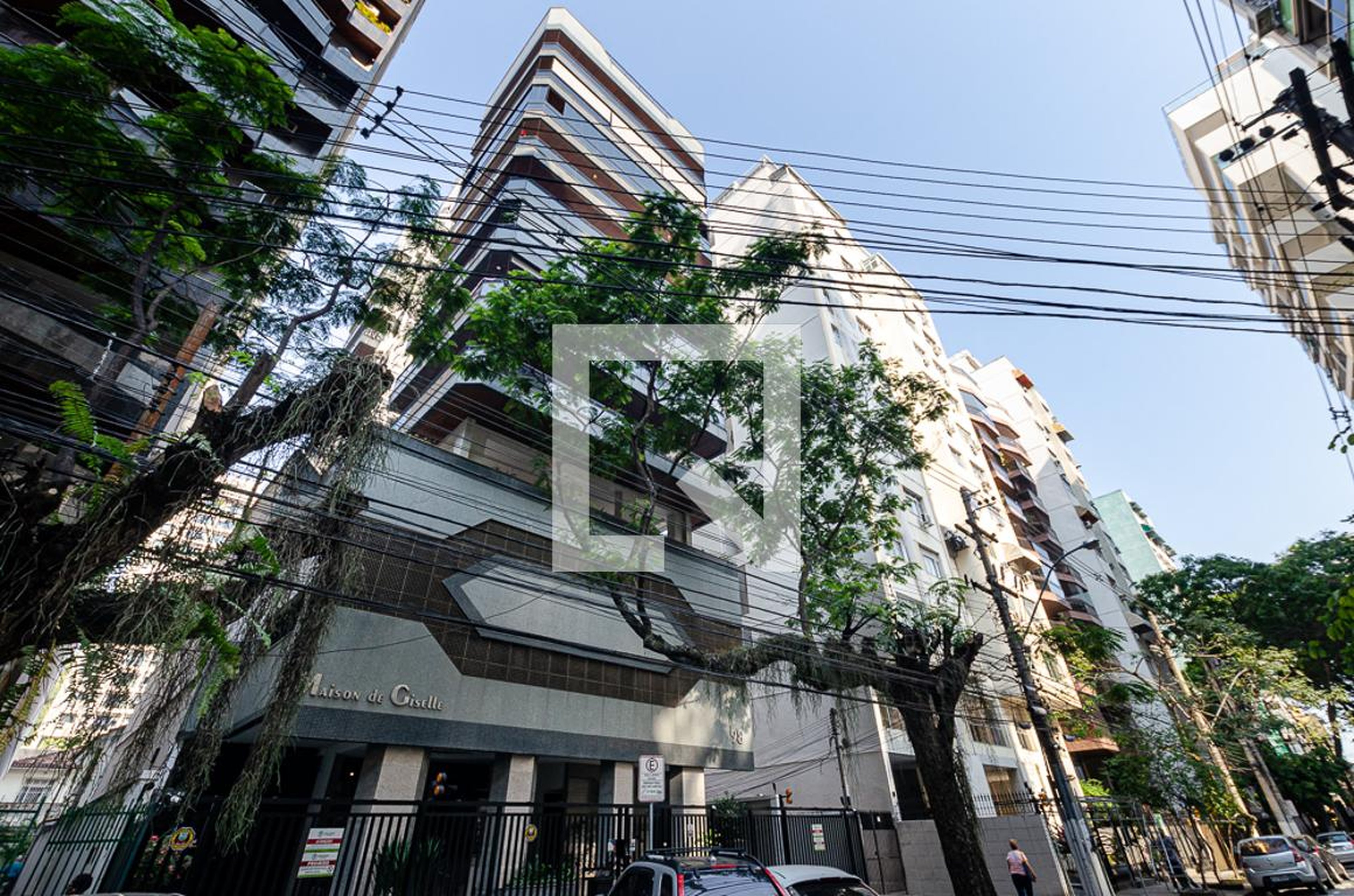 Fachada Condomínio Maison de Gisele