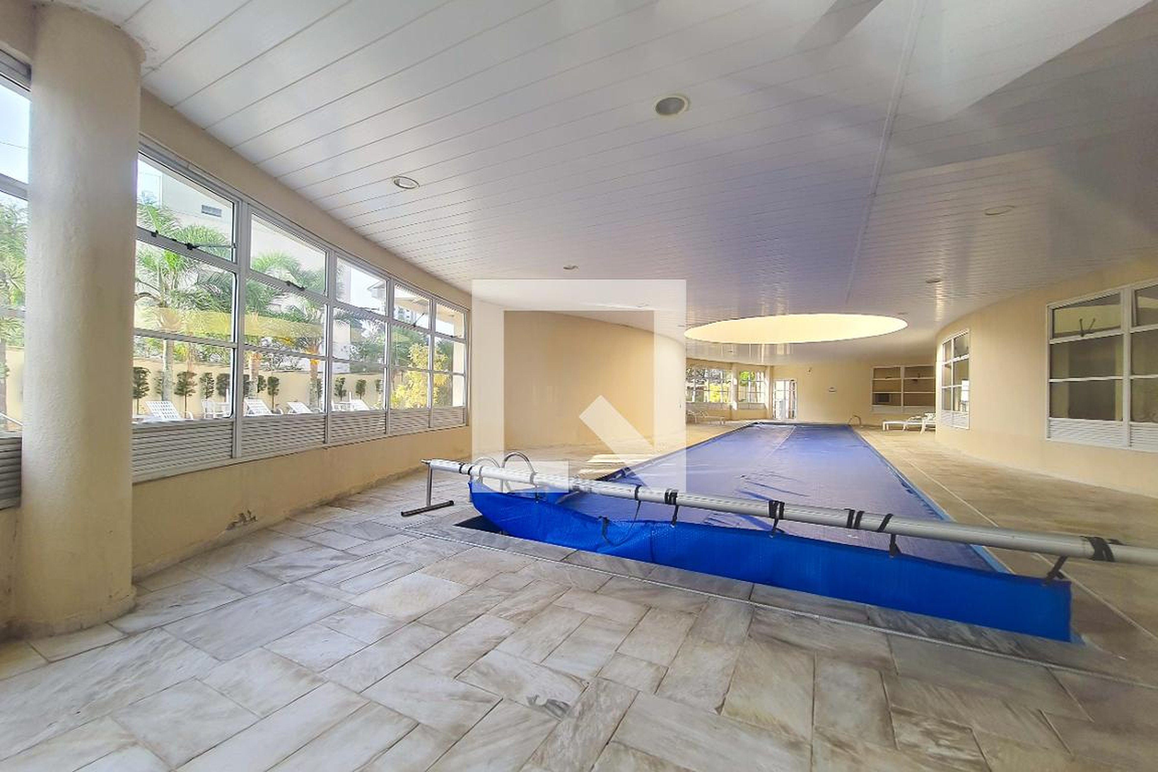 Piscina Coberta - Solaris Santana