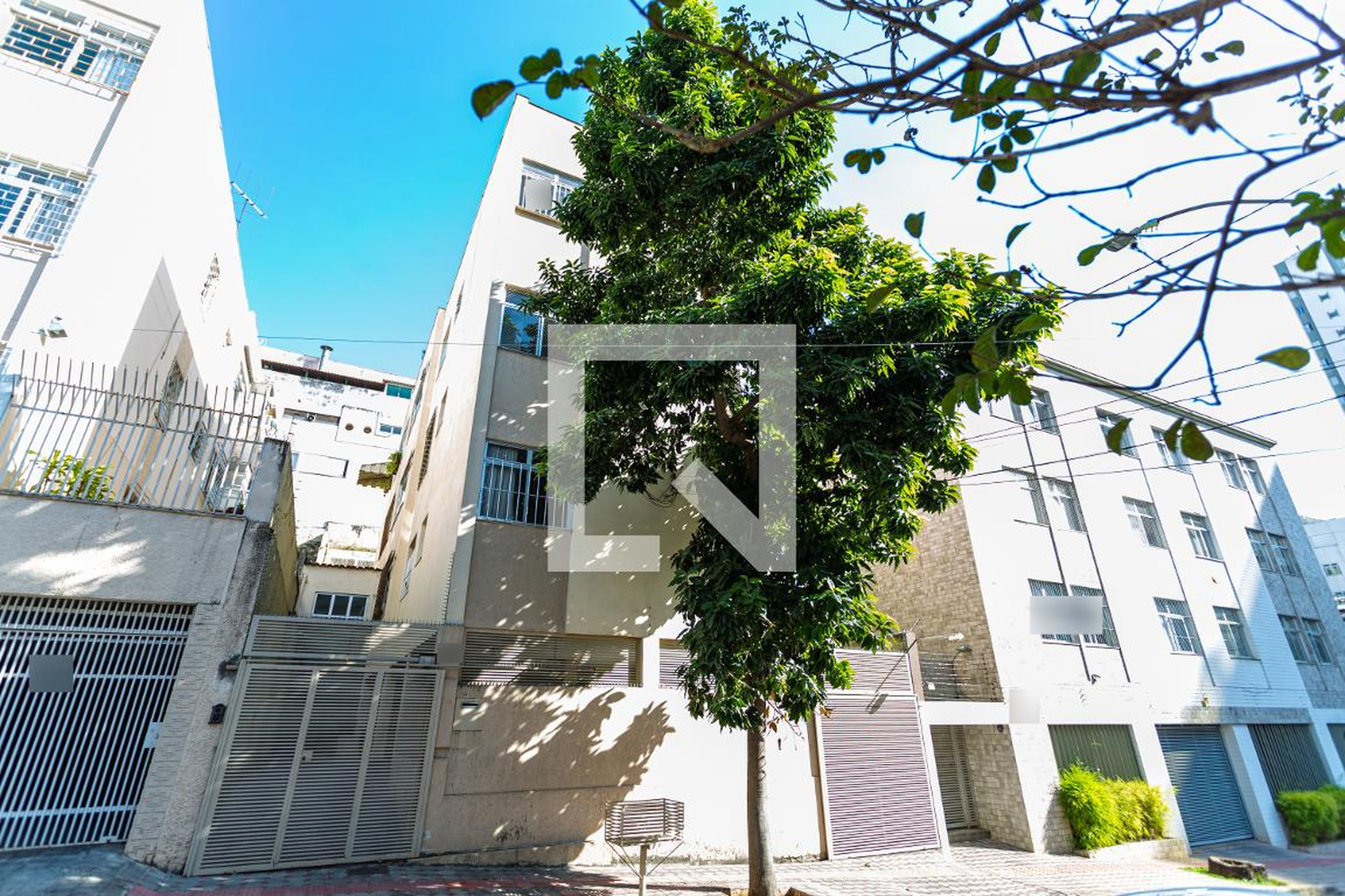 Fachada Condomínio em Rua Estados Unidos, 100