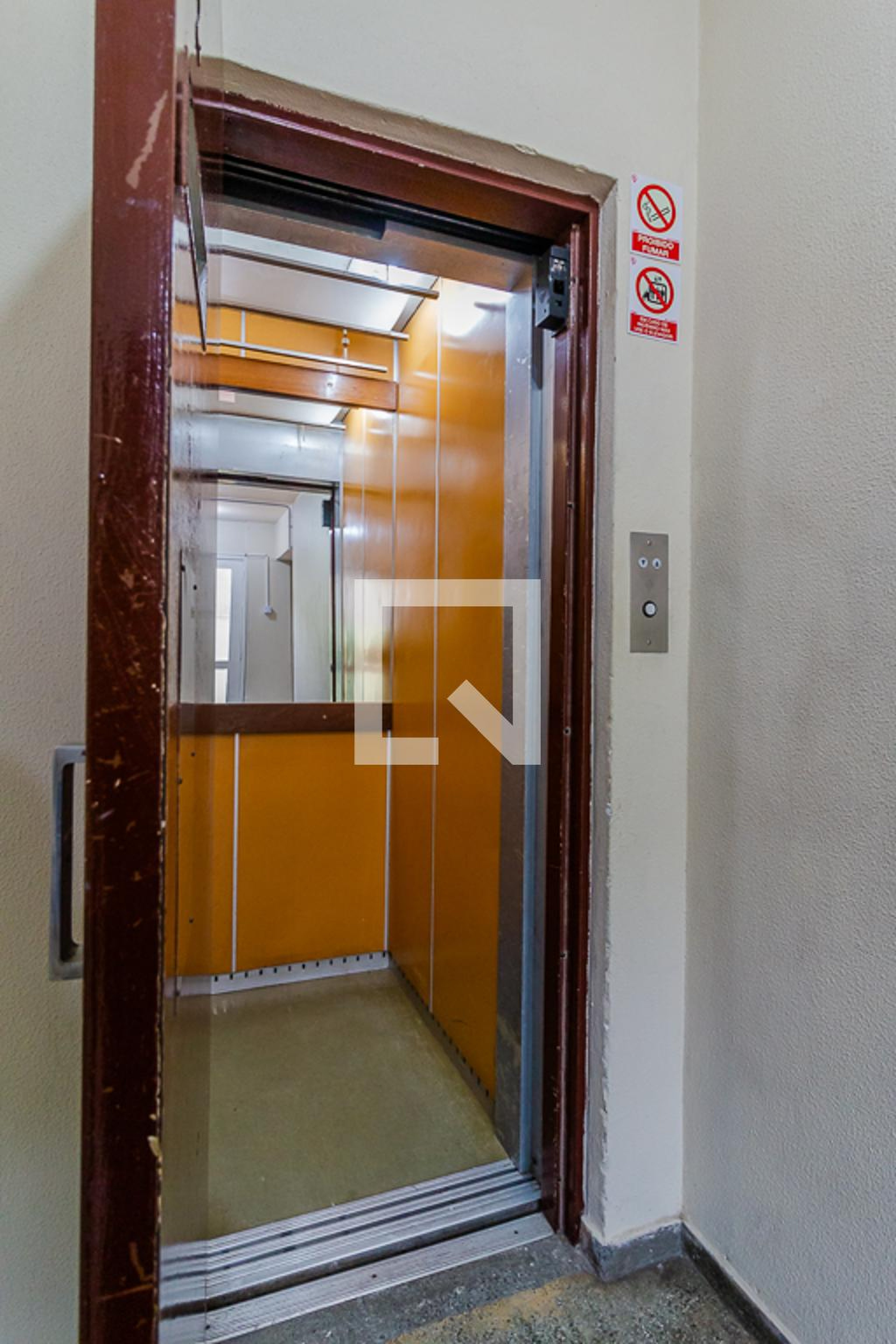 Elevador - Edifício Bernardo
