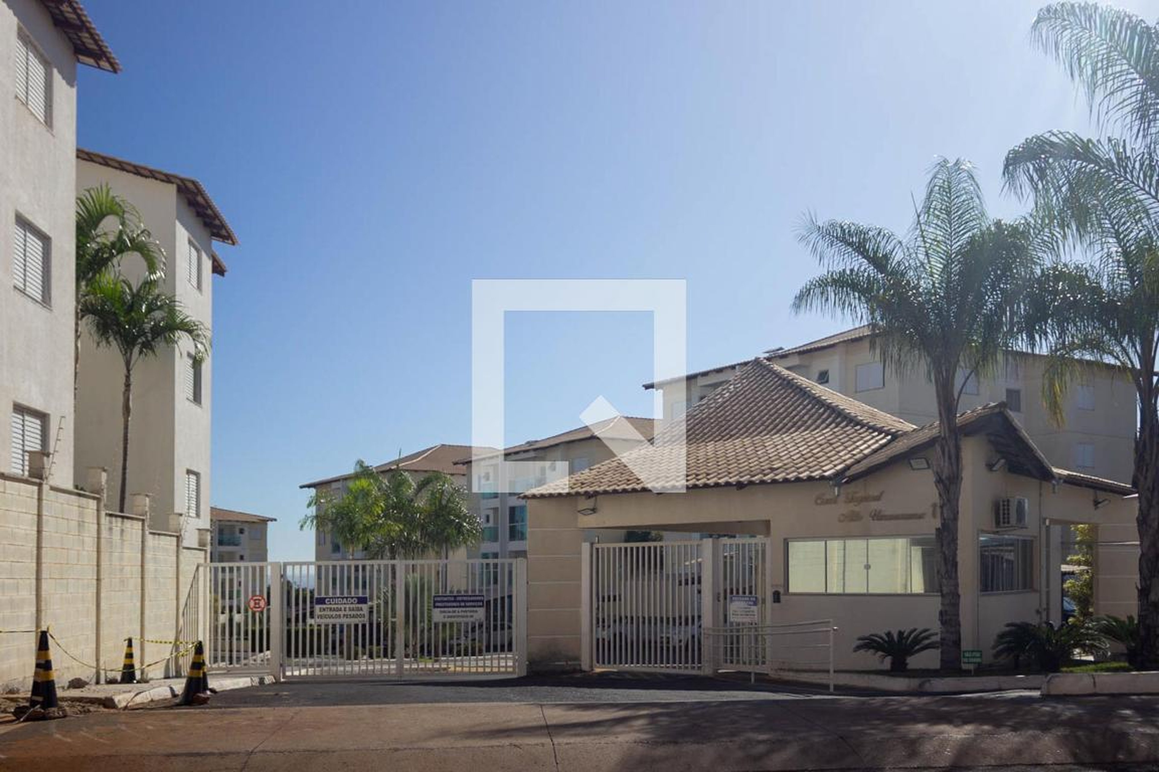 Fachada do Condomínio Condomínio Tropical Alto Umuarama