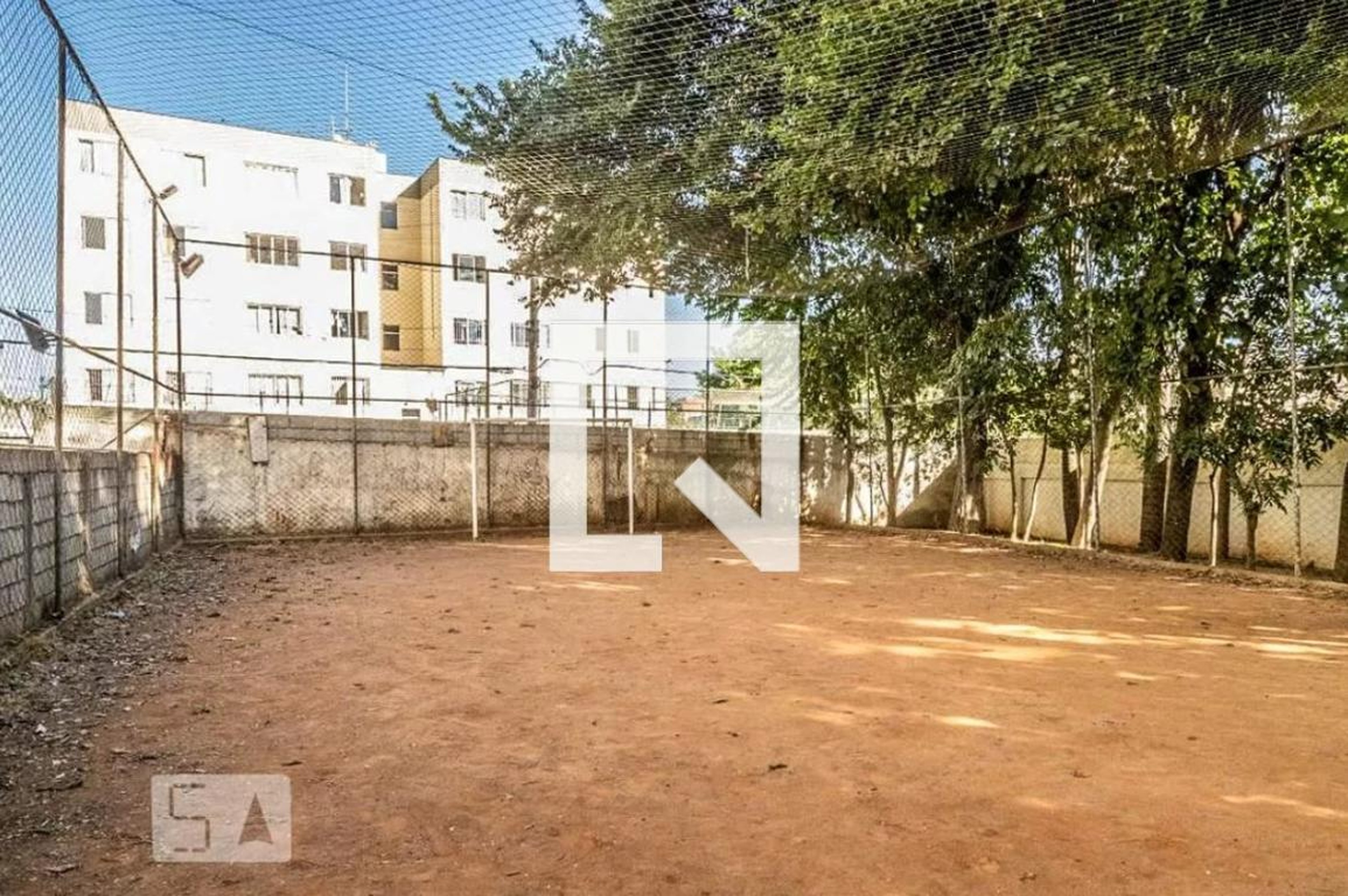 Quadra Esportiva - Águia de Haia