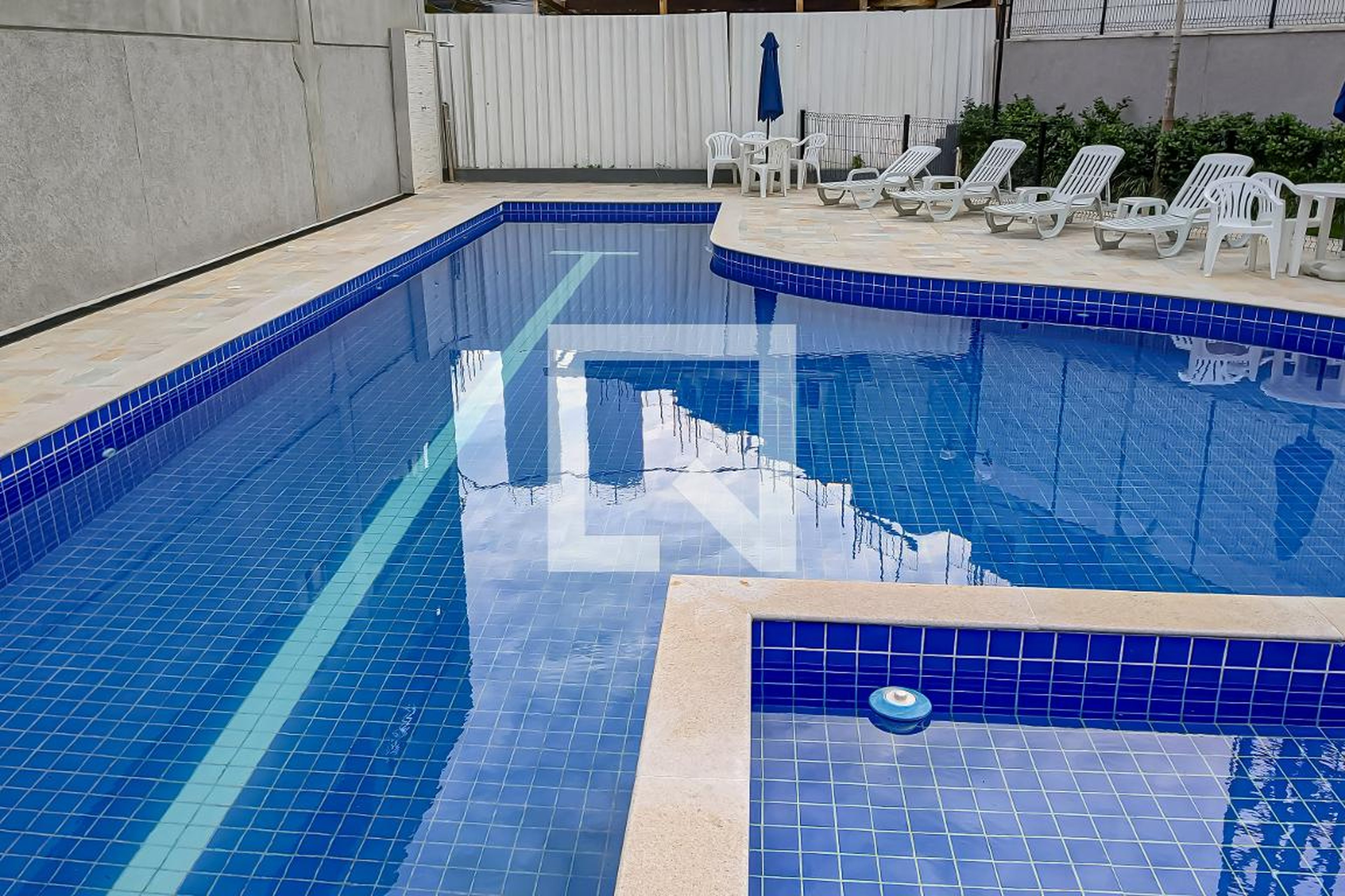 piscina Residencial Mirataia II