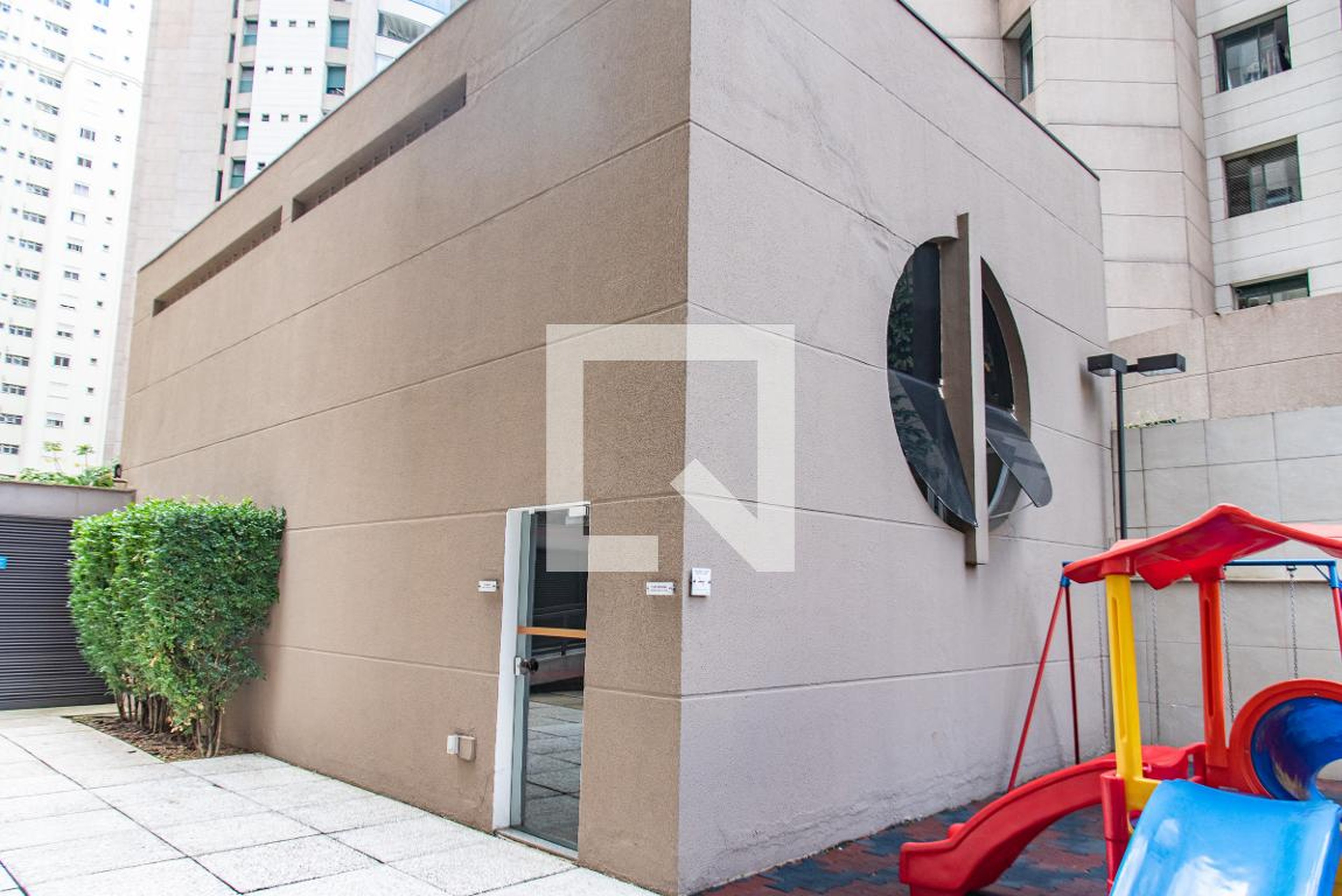 Quadra de squash - Edifício Twins Towers - (Moema, SP)