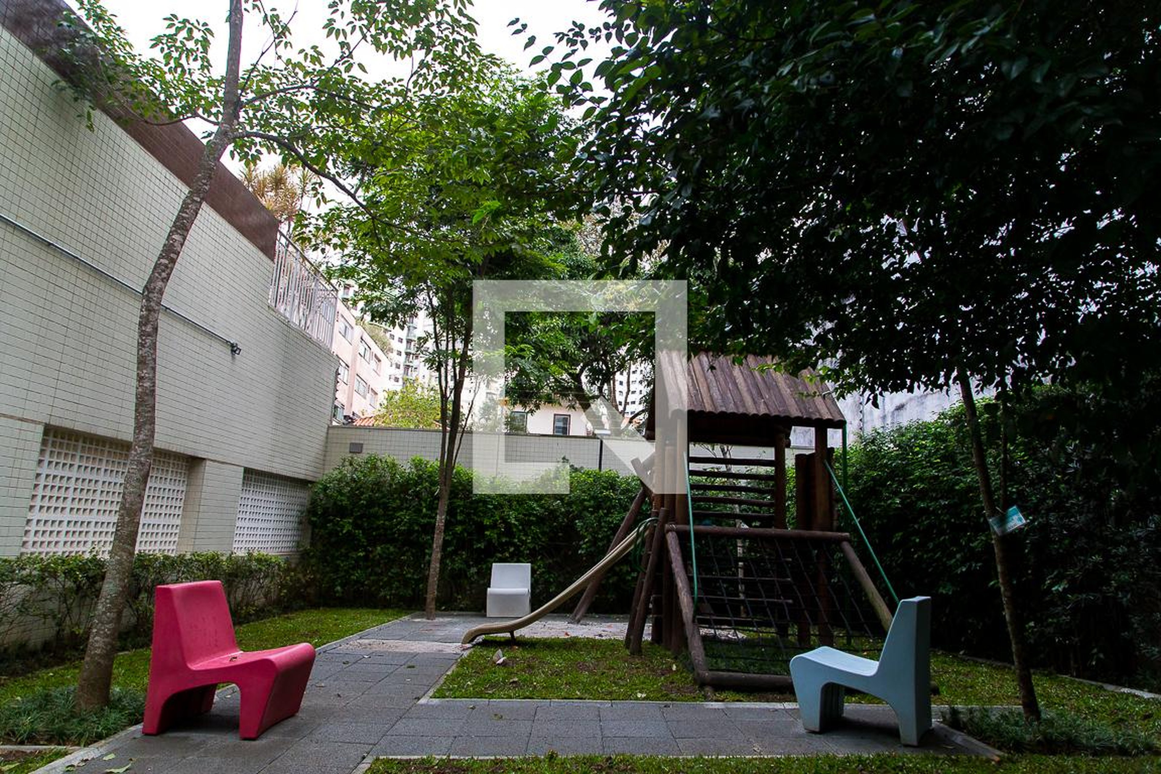 Playground - Neo