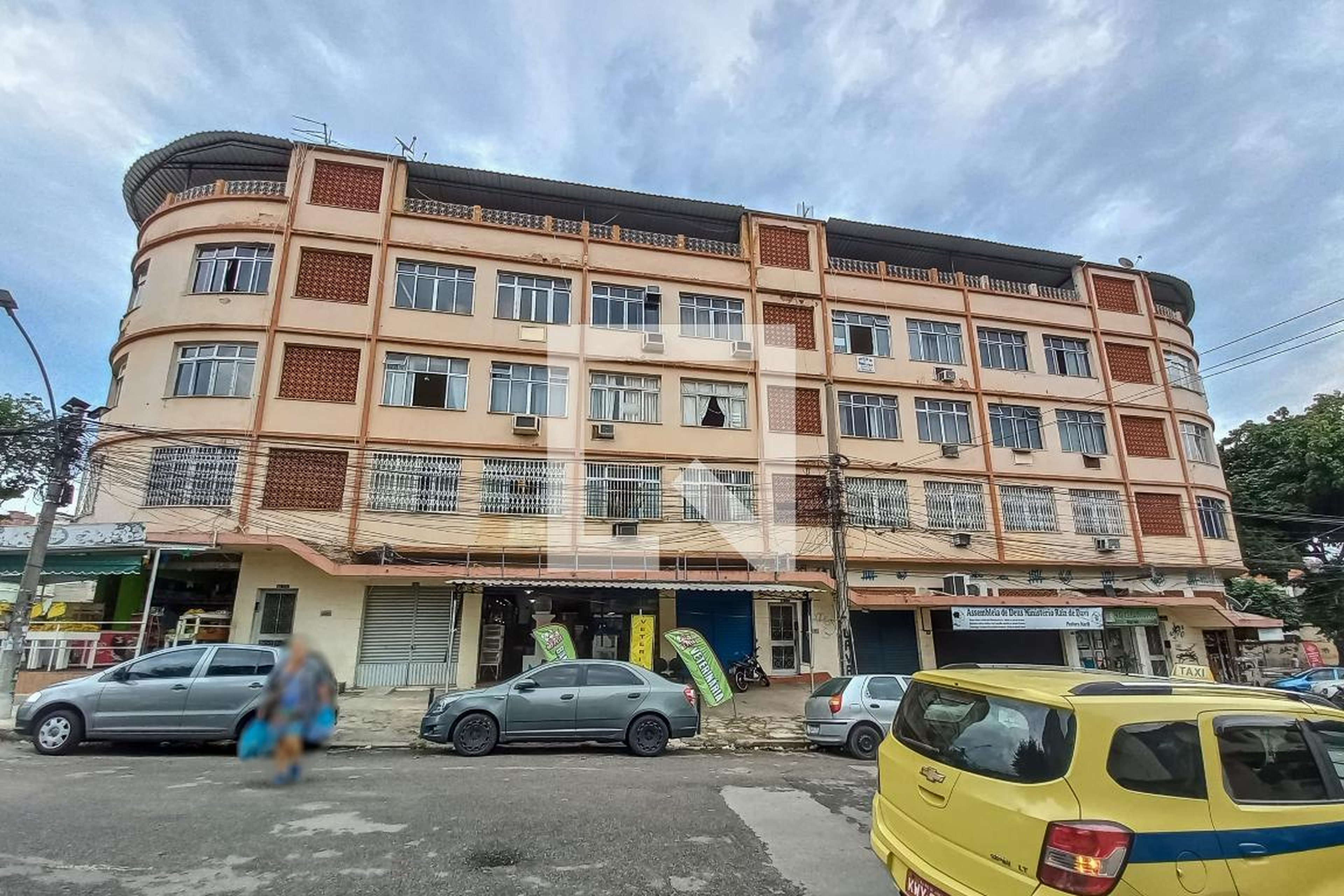 Fachada Edifício Dourado