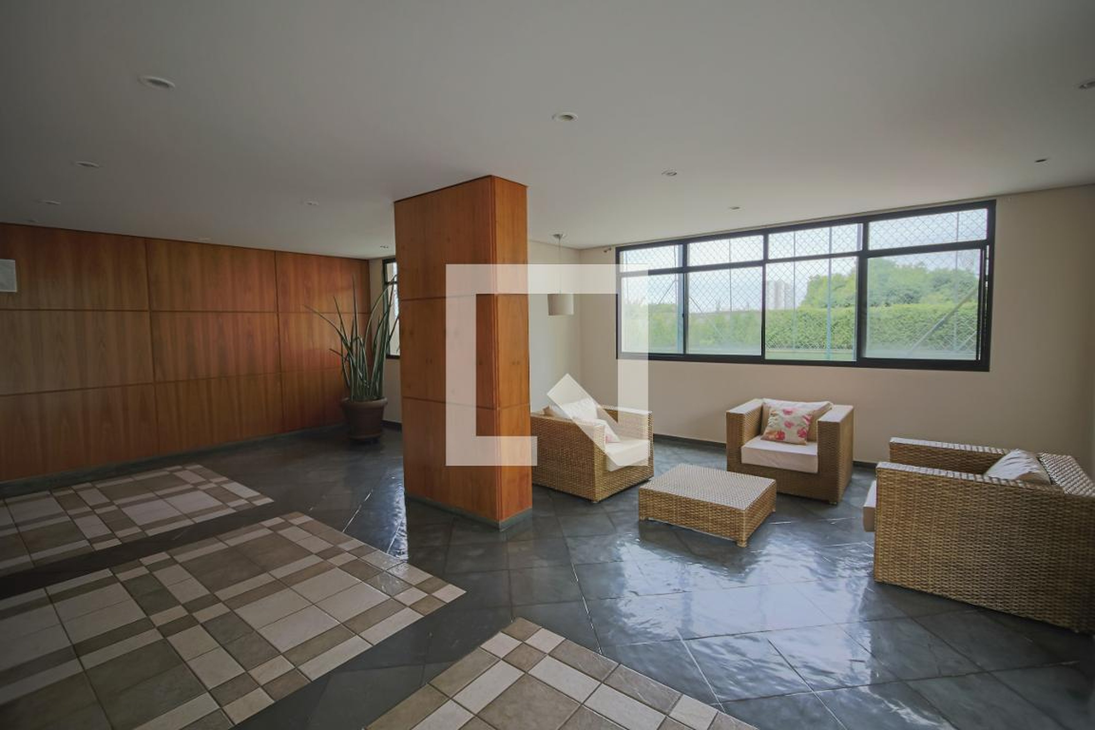 Hall Condomínio em Rua República do Togo, 110