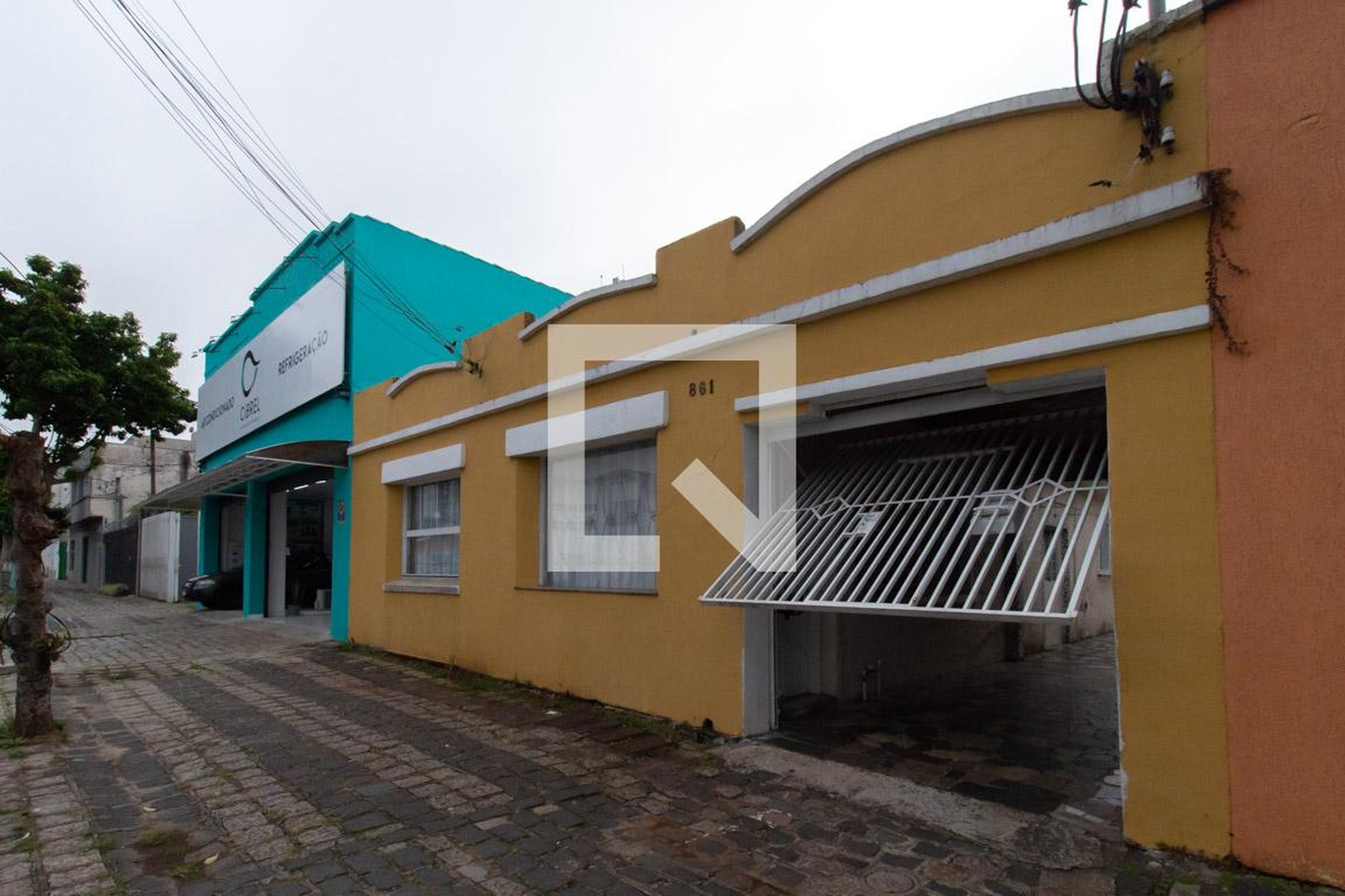 Fachada Condomínio É Uma Casa Residencial